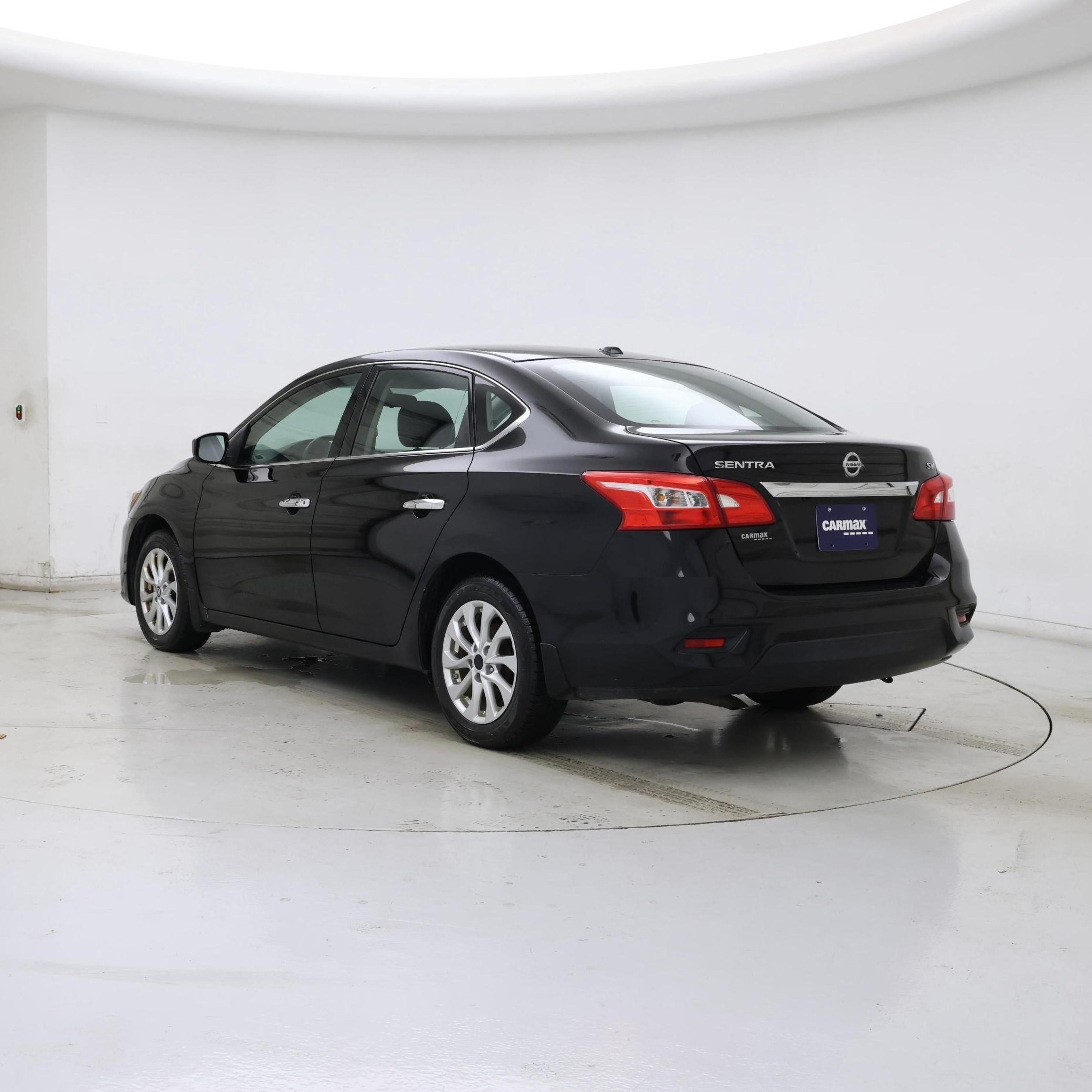 Thumbnail: 2016 Nissan Sentra - 2