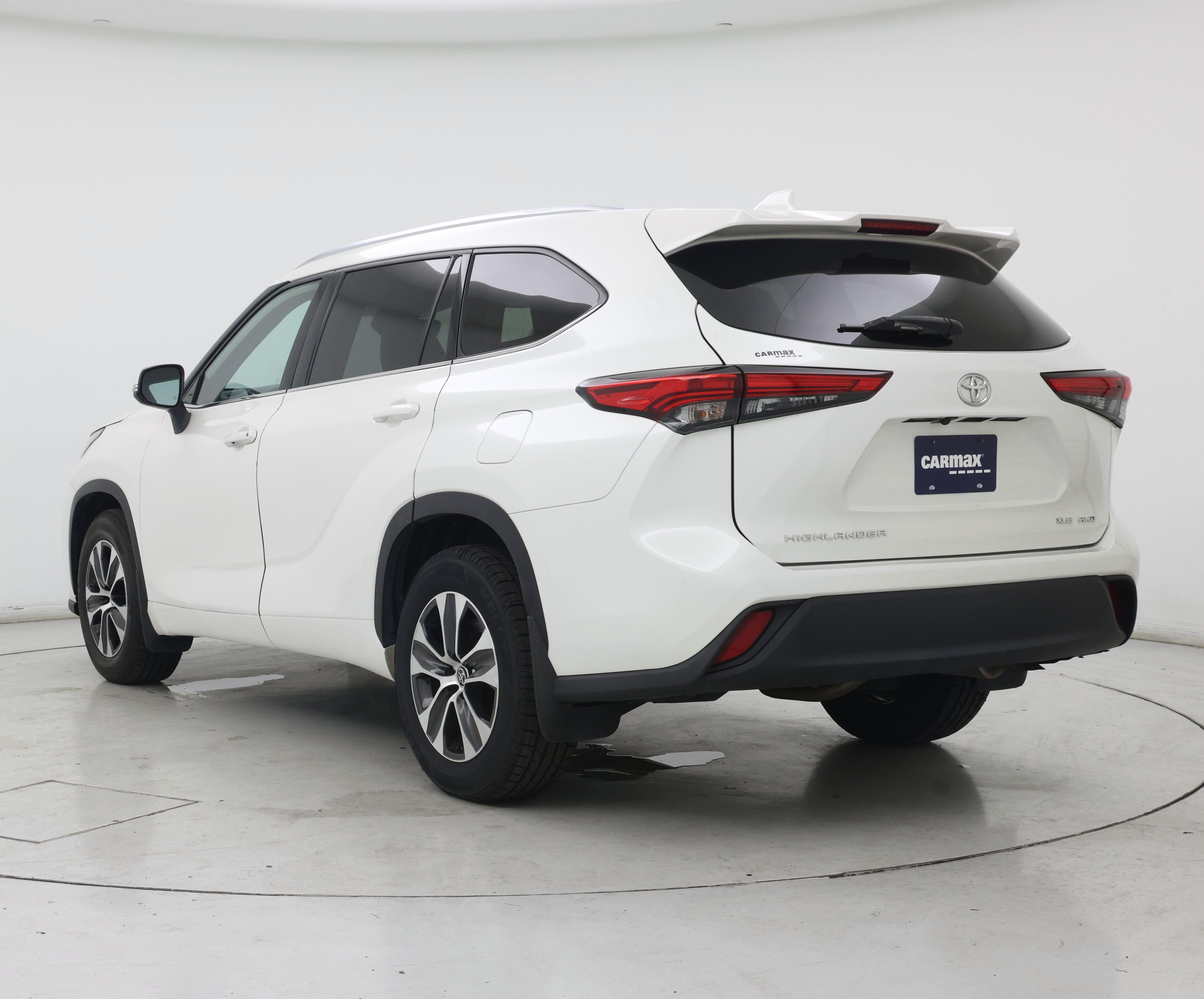 Thumbnail: 2021 Toyota Highlander - 2