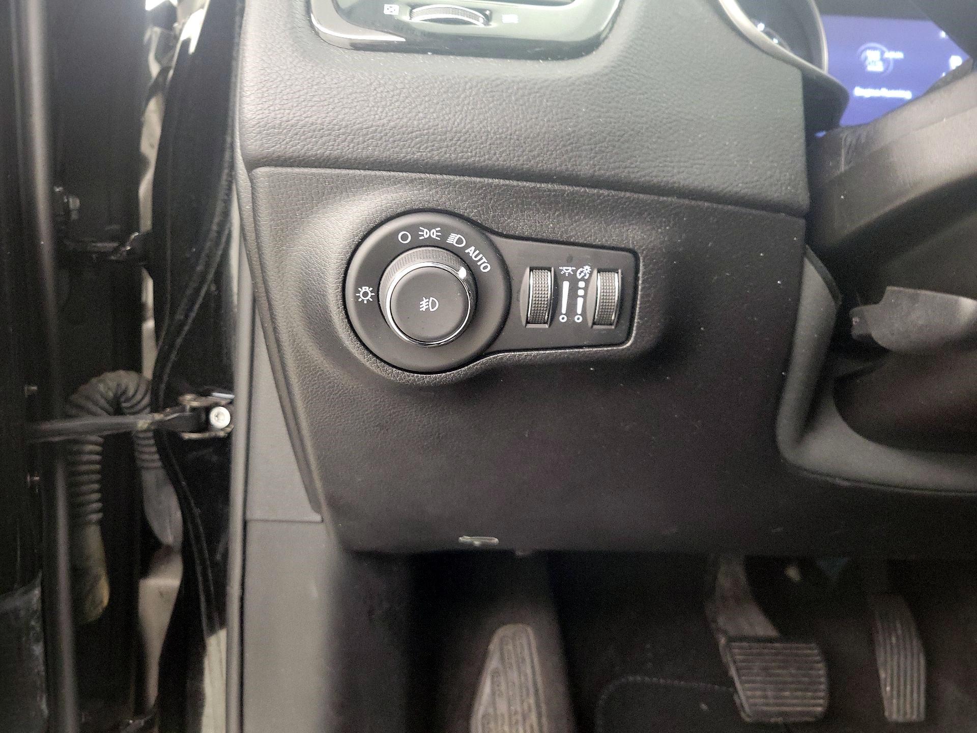 Thumbnail: 2019 Jeep Compass - 13