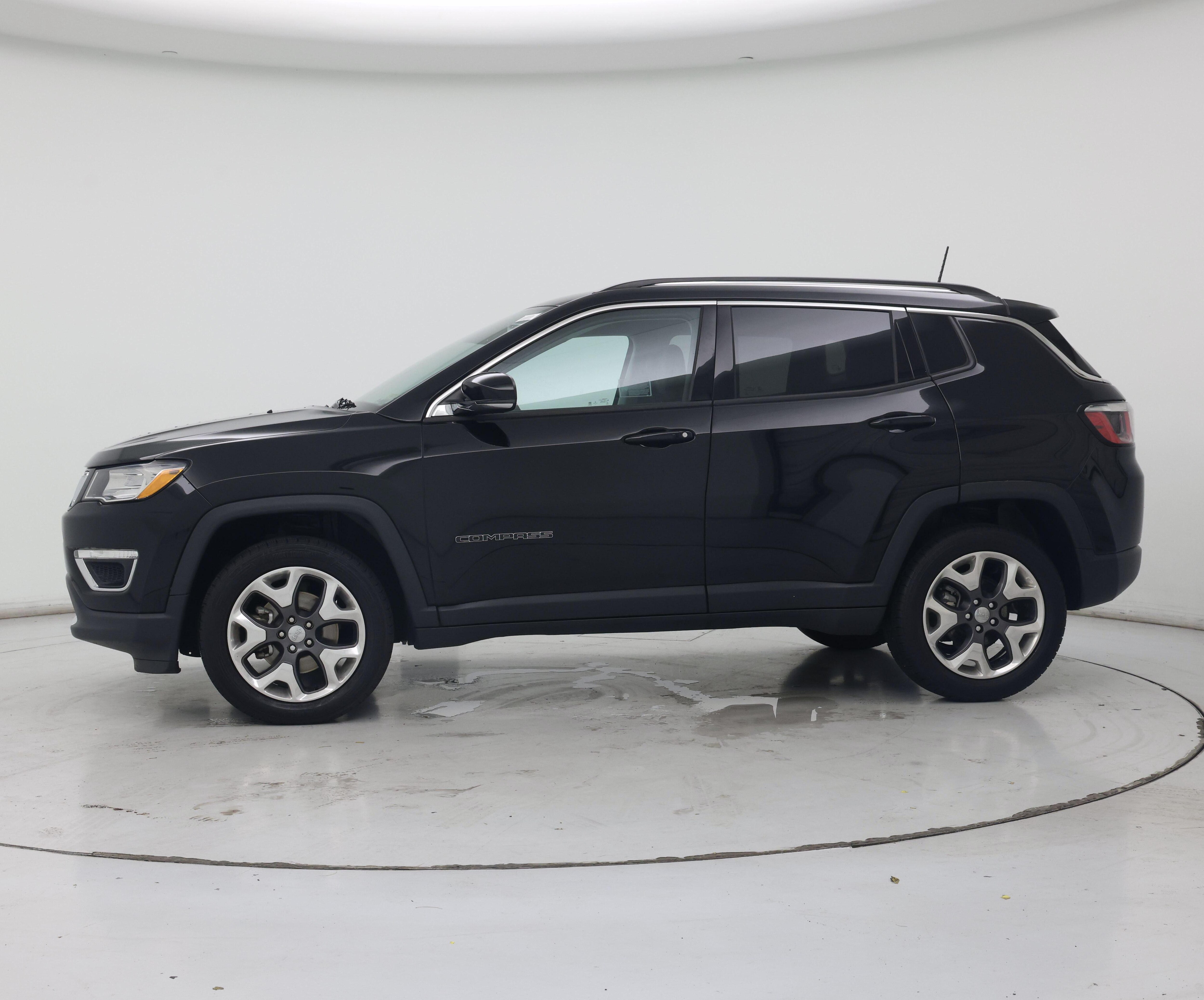 Thumbnail: 2019 Jeep Compass - 3