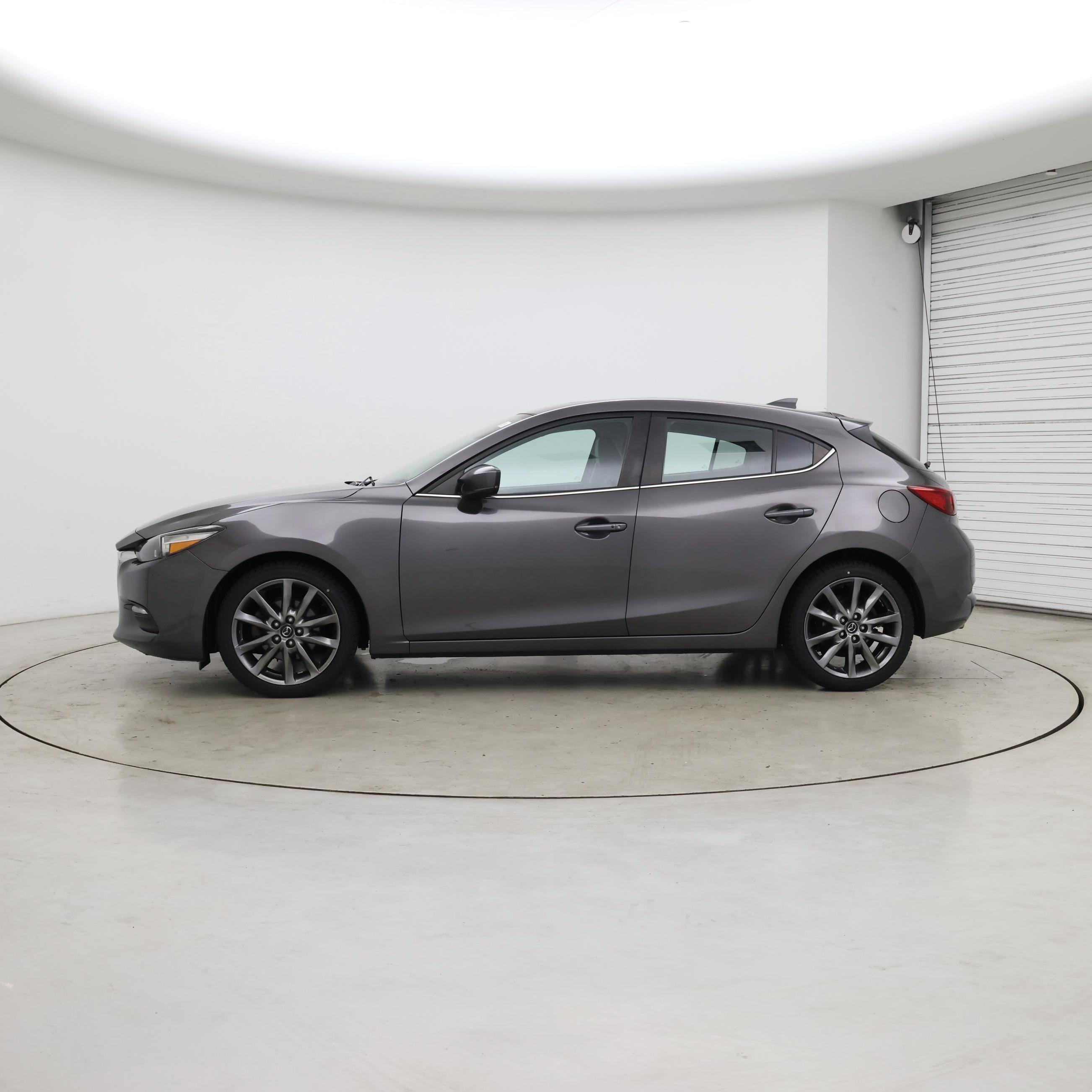 Thumbnail: 2018 Mazda Mazda3 - 3