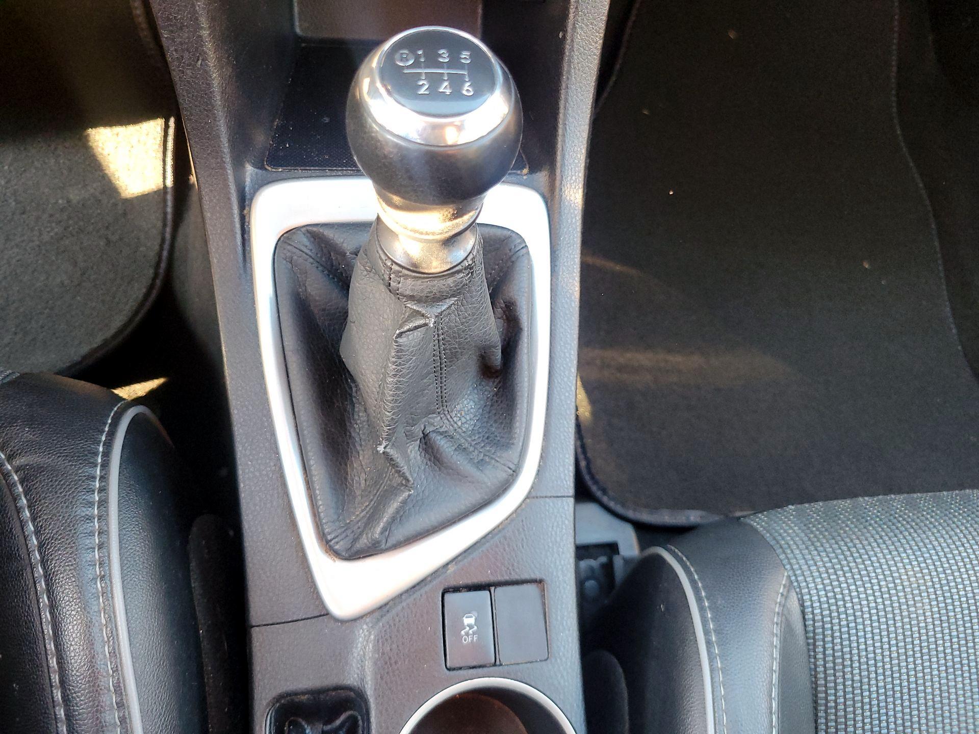Thumbnail: 2014 Toyota Corolla - 17