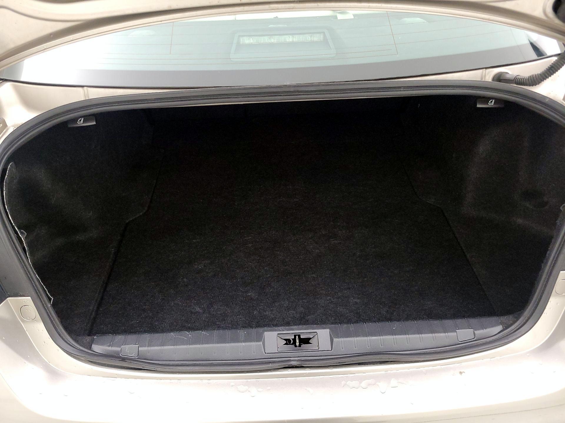 Thumbnail: 2015 Subaru Legacy - 20