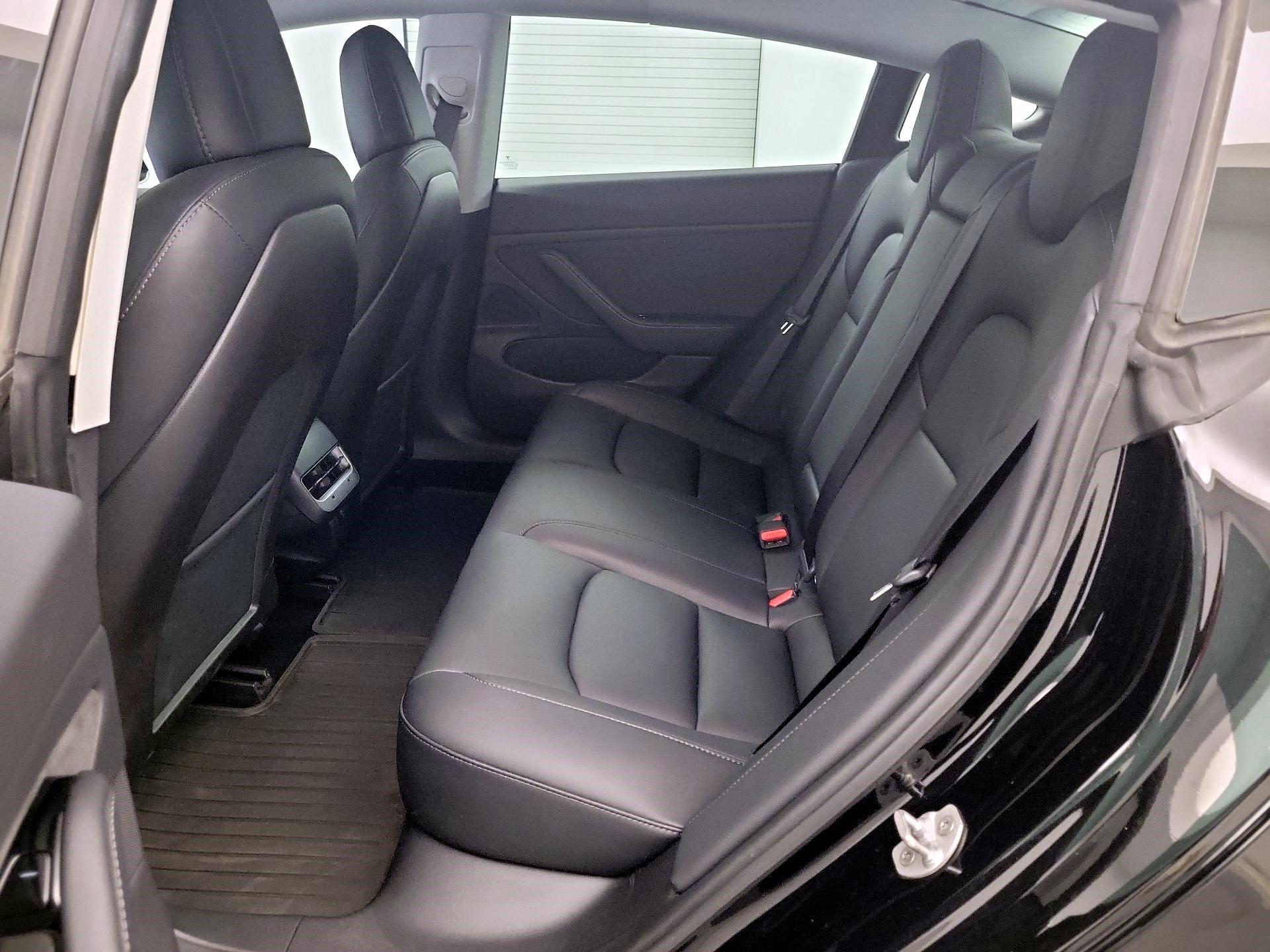 Thumbnail: 2019 Tesla Model 3 - 19