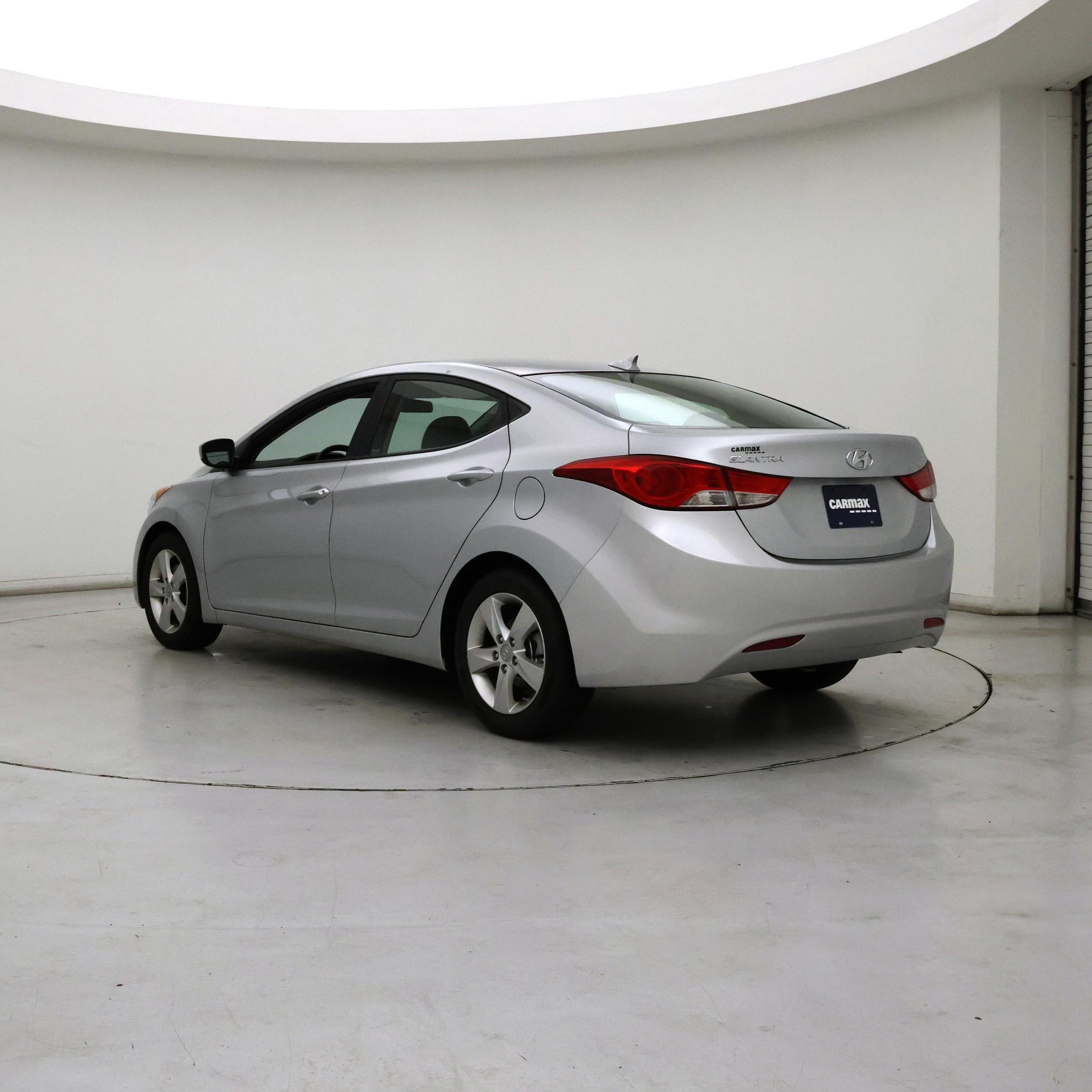 Thumbnail: 2013 Hyundai Elantra - 2