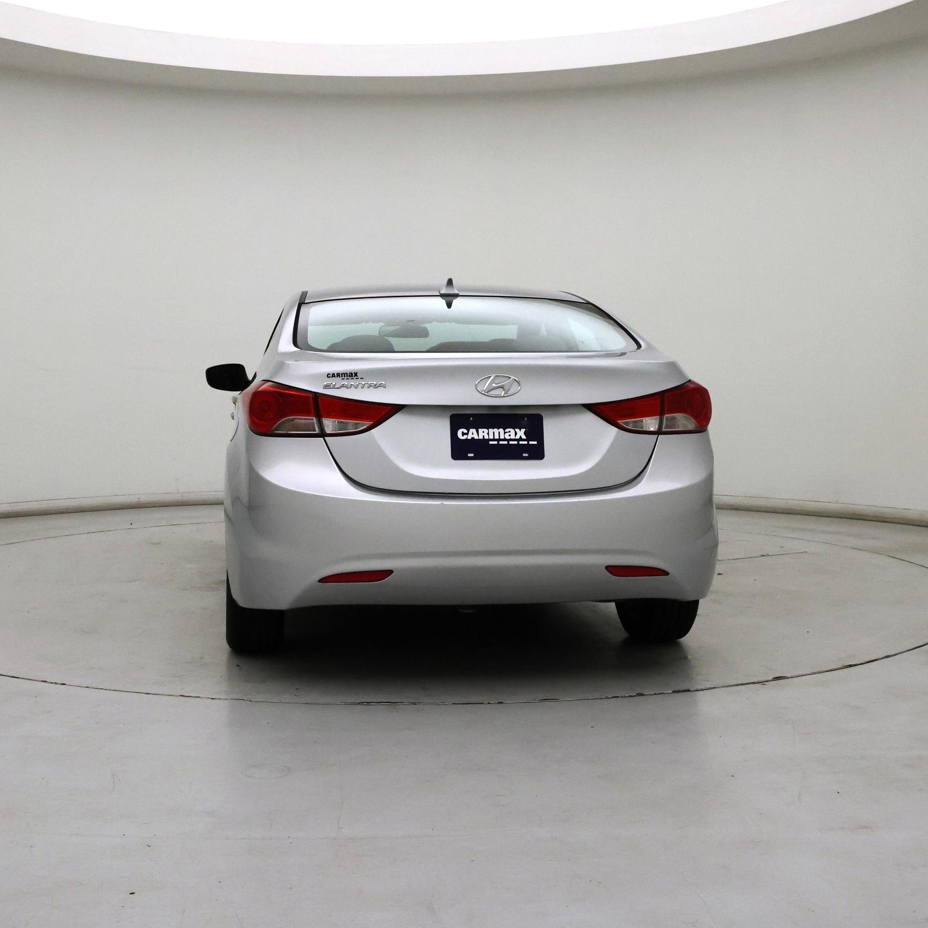 Thumbnail: 2013 Hyundai Elantra - 6