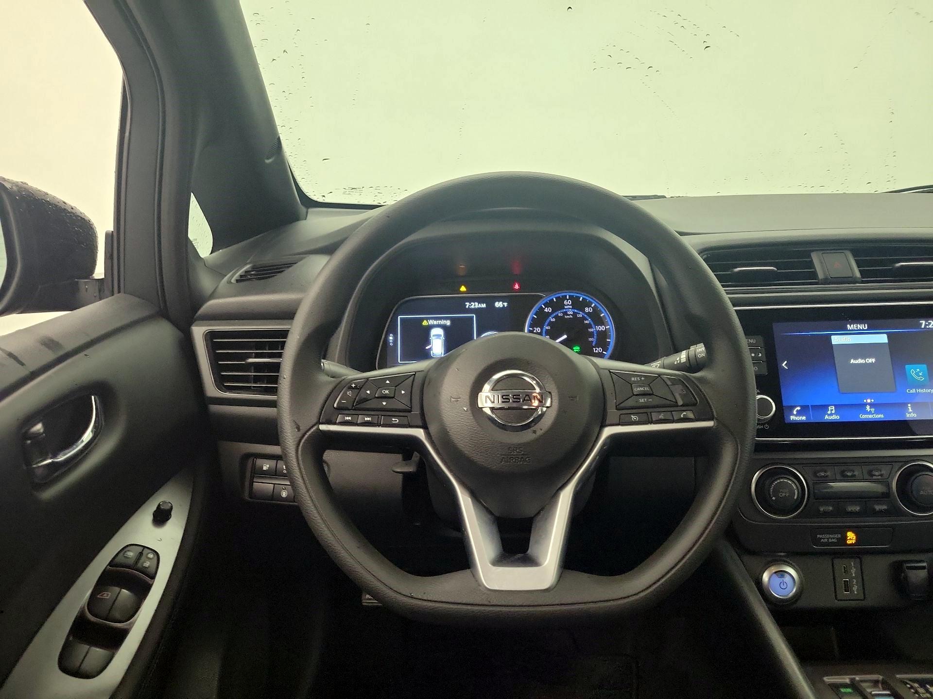 Thumbnail: 2022 Nissan Leaf - 10