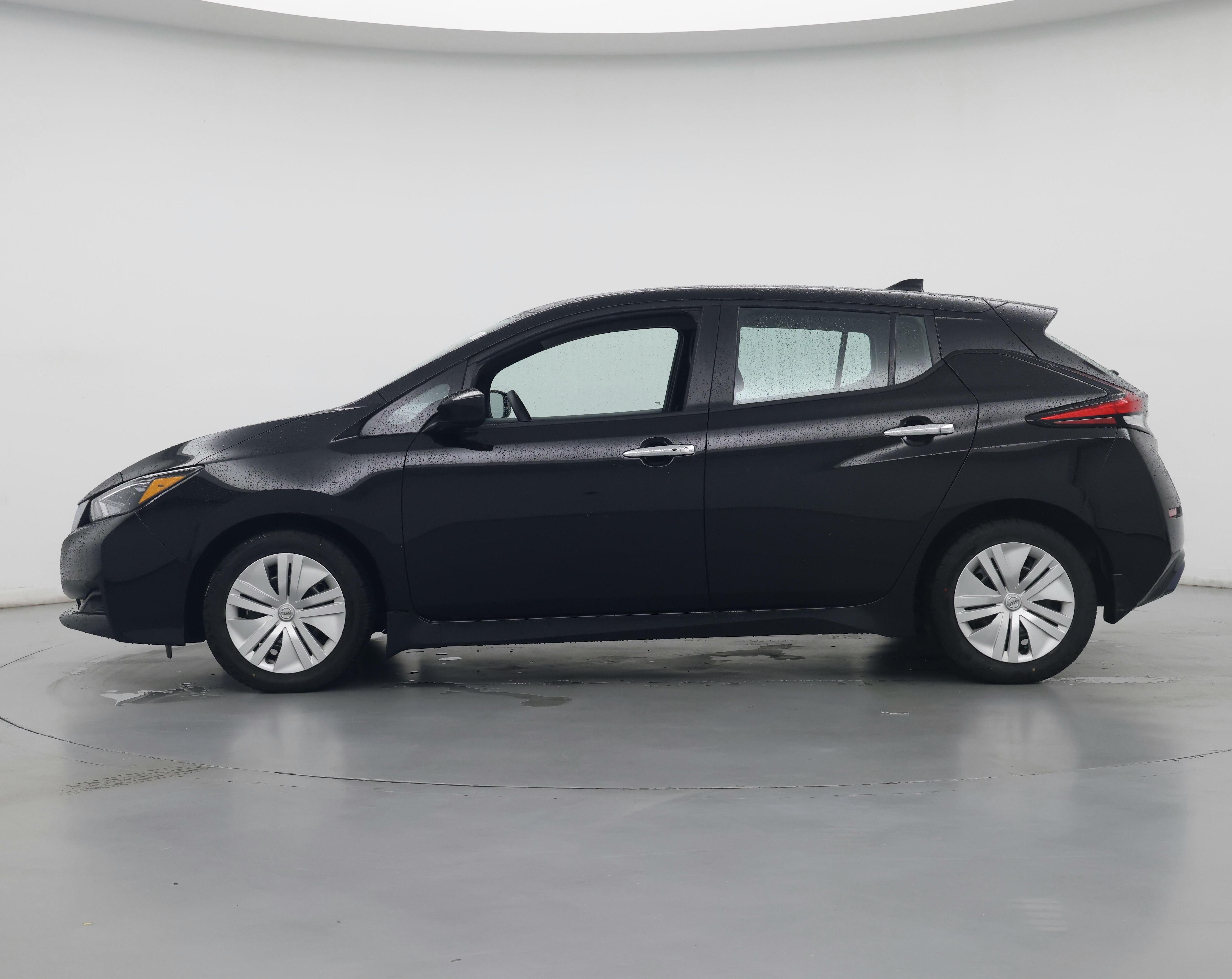 Thumbnail: 2022 Nissan Leaf - 3