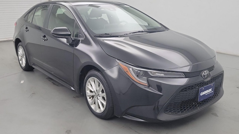 2020 Toyota Corolla LE Hero Image