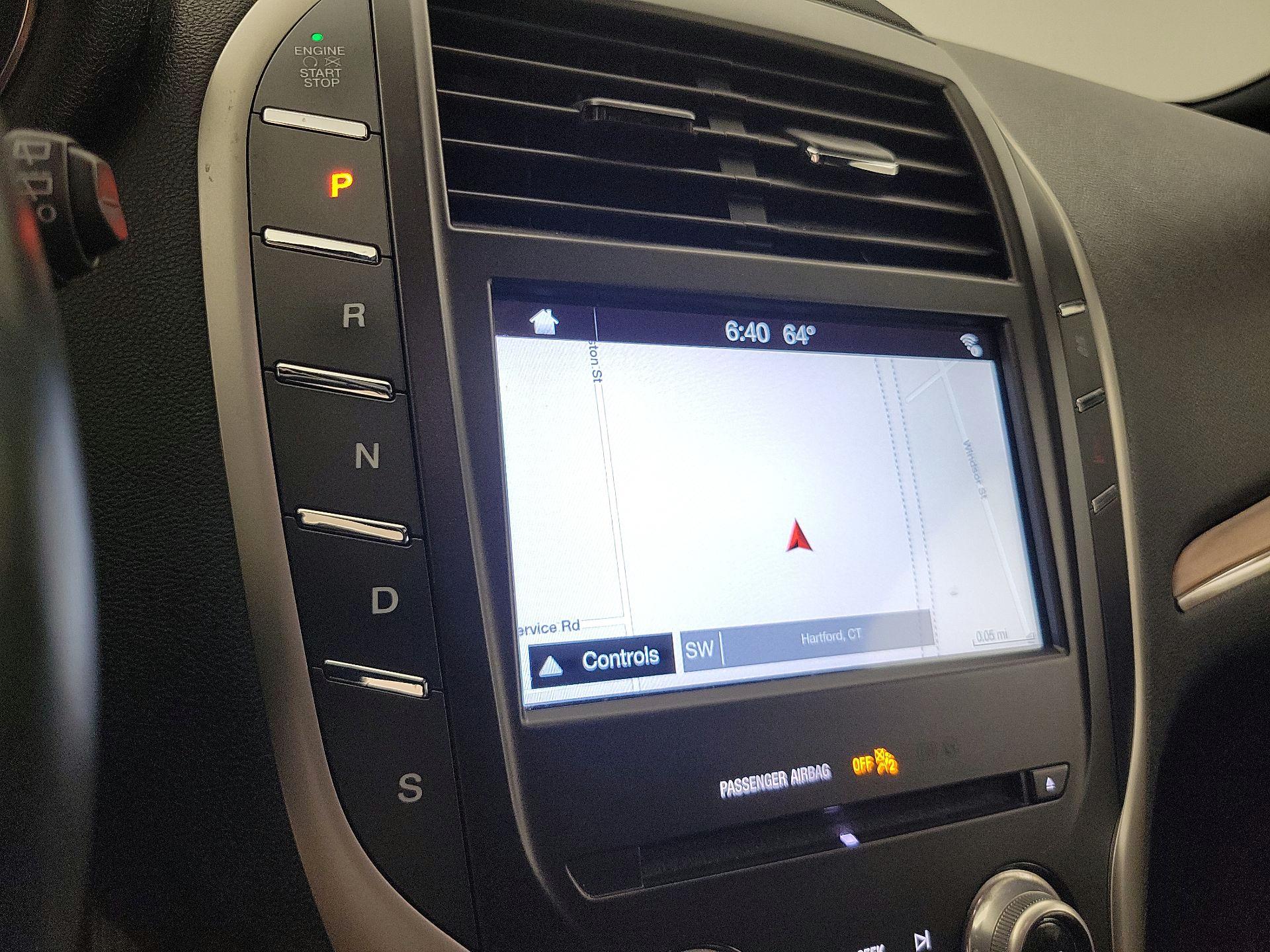 Thumbnail: 2017 Lincoln MKC - 18