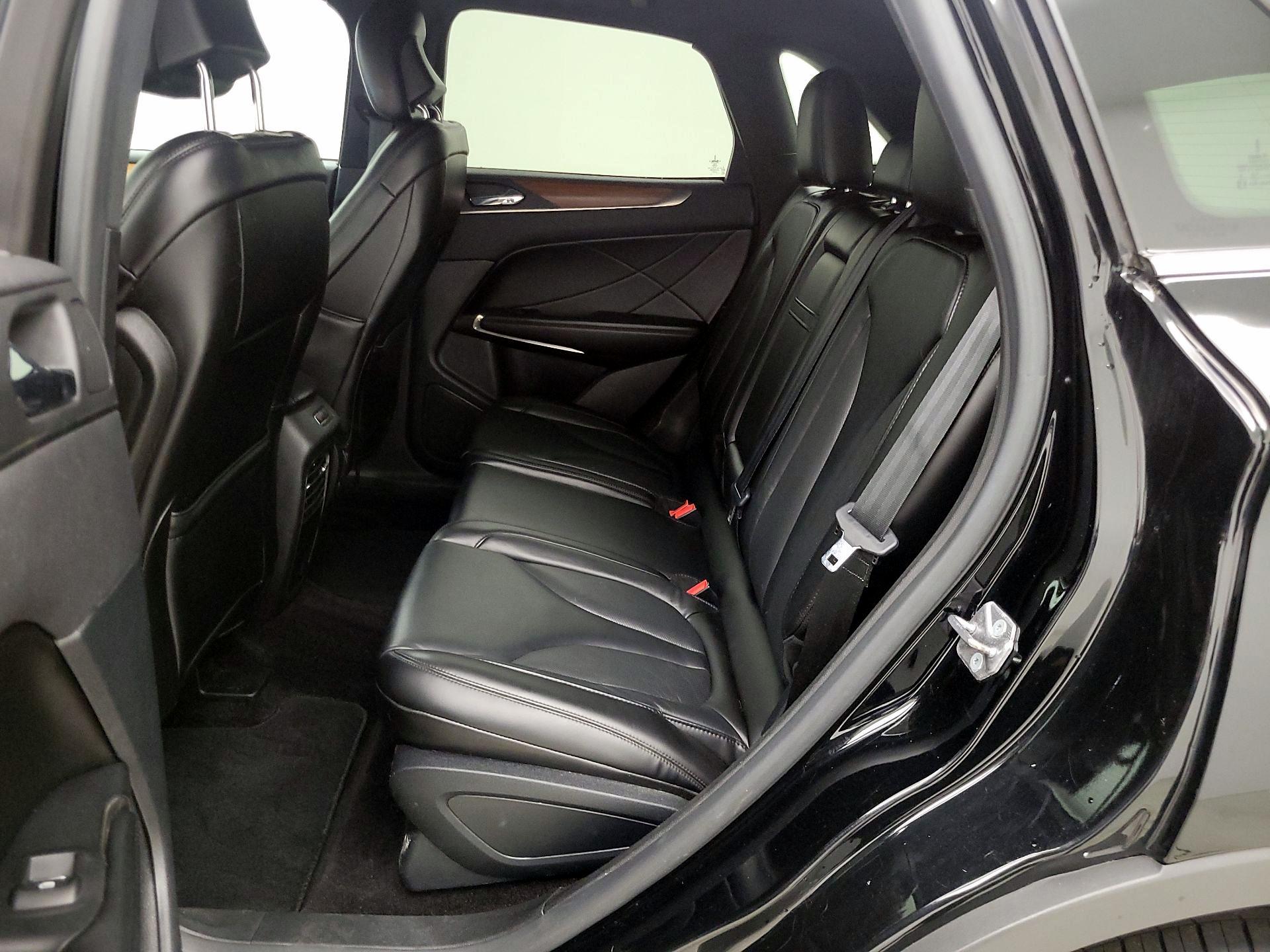 Thumbnail: 2017 Lincoln MKC - 20
