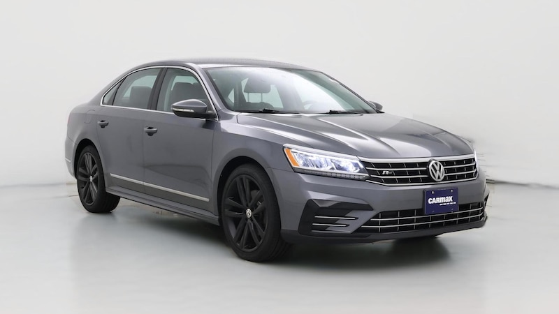 2016 Volkswagen Passat R-Line Hero Image