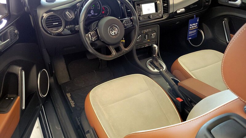 2015 Volkswagen Beetle Classic 9