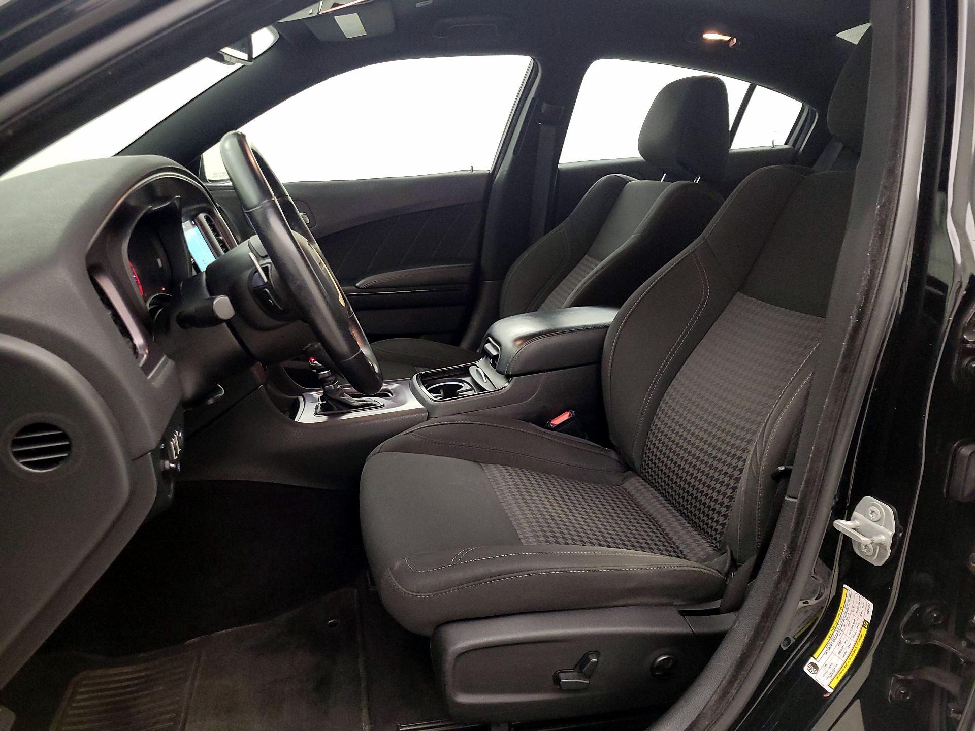 Thumbnail: 2018 Dodge Charger - 11