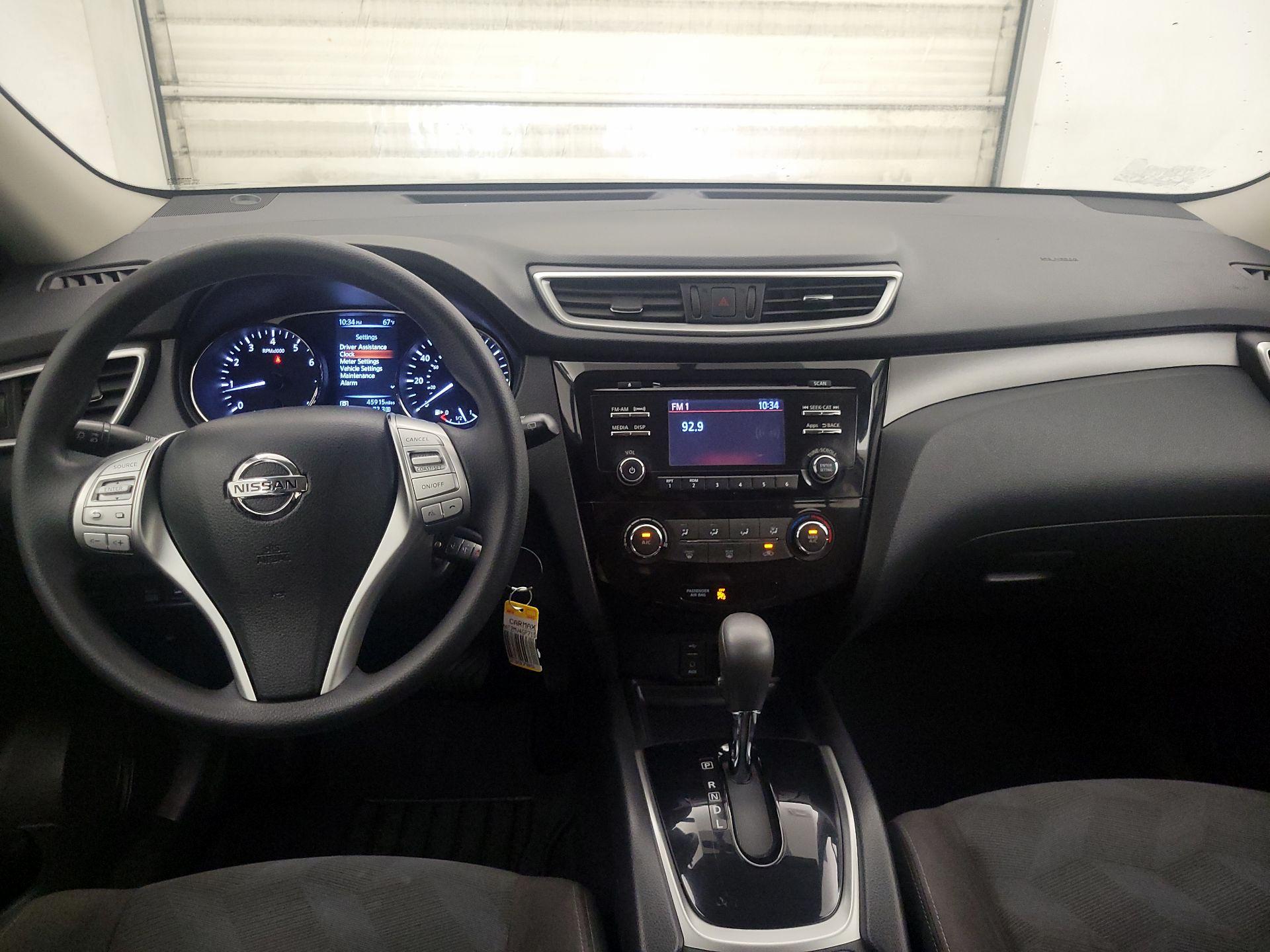Thumbnail: 2016 Nissan Rogue - 9