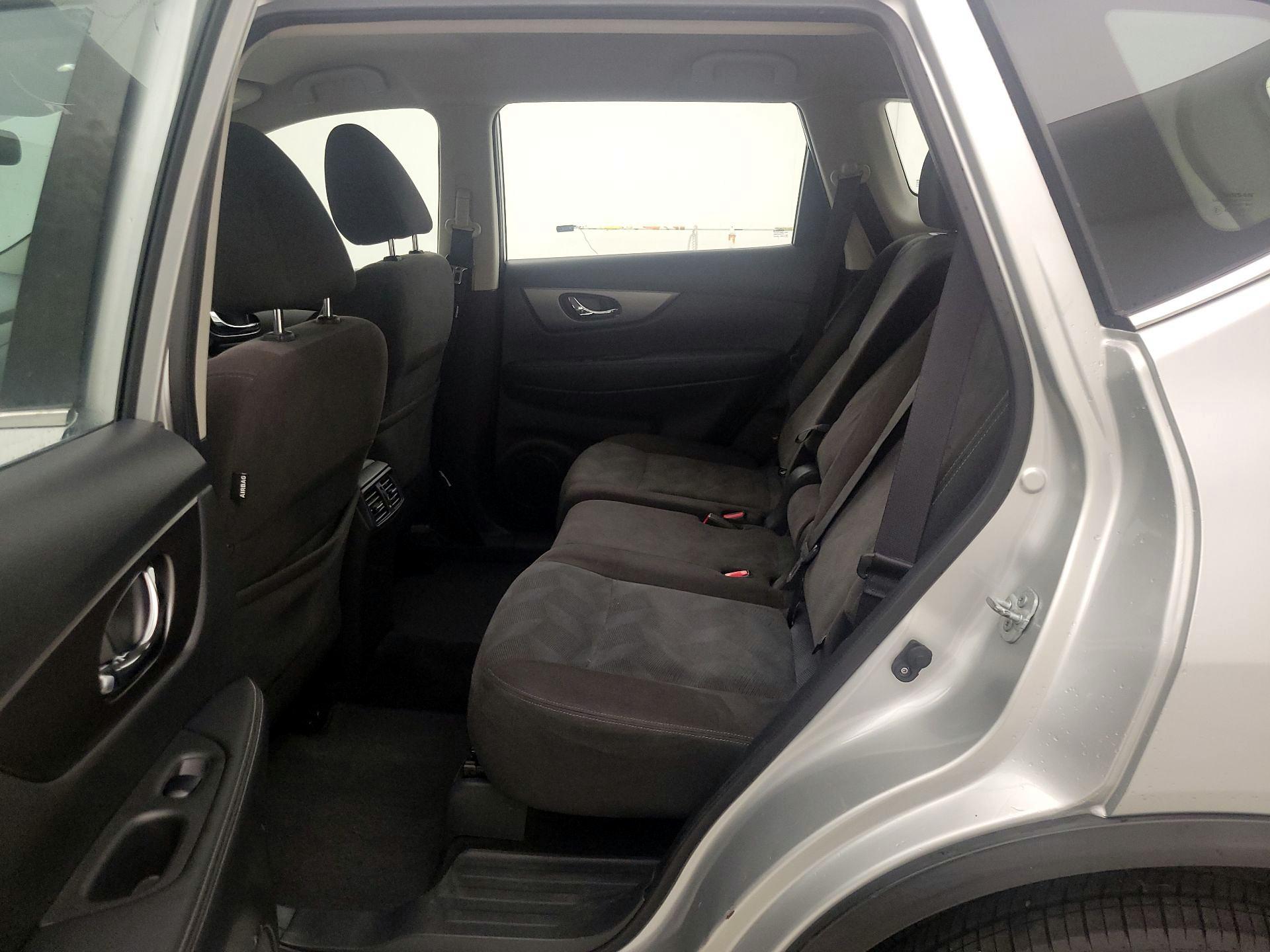Thumbnail: 2016 Nissan Rogue - 19