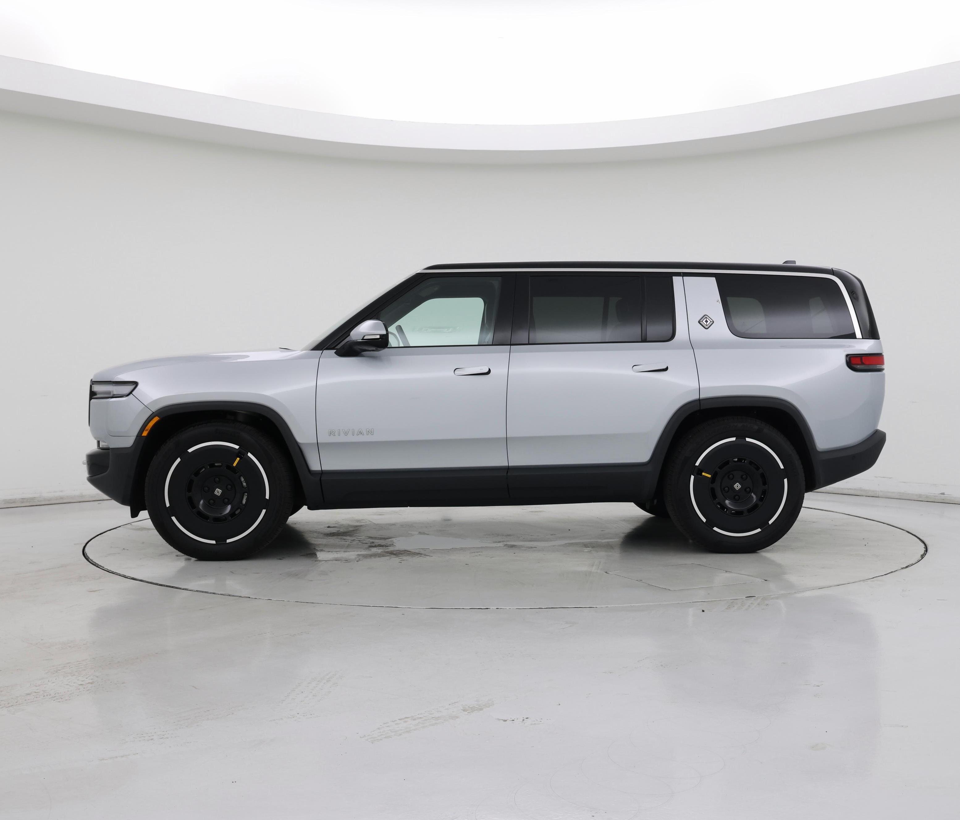 Thumbnail: 2025 Rivian R1S - 3