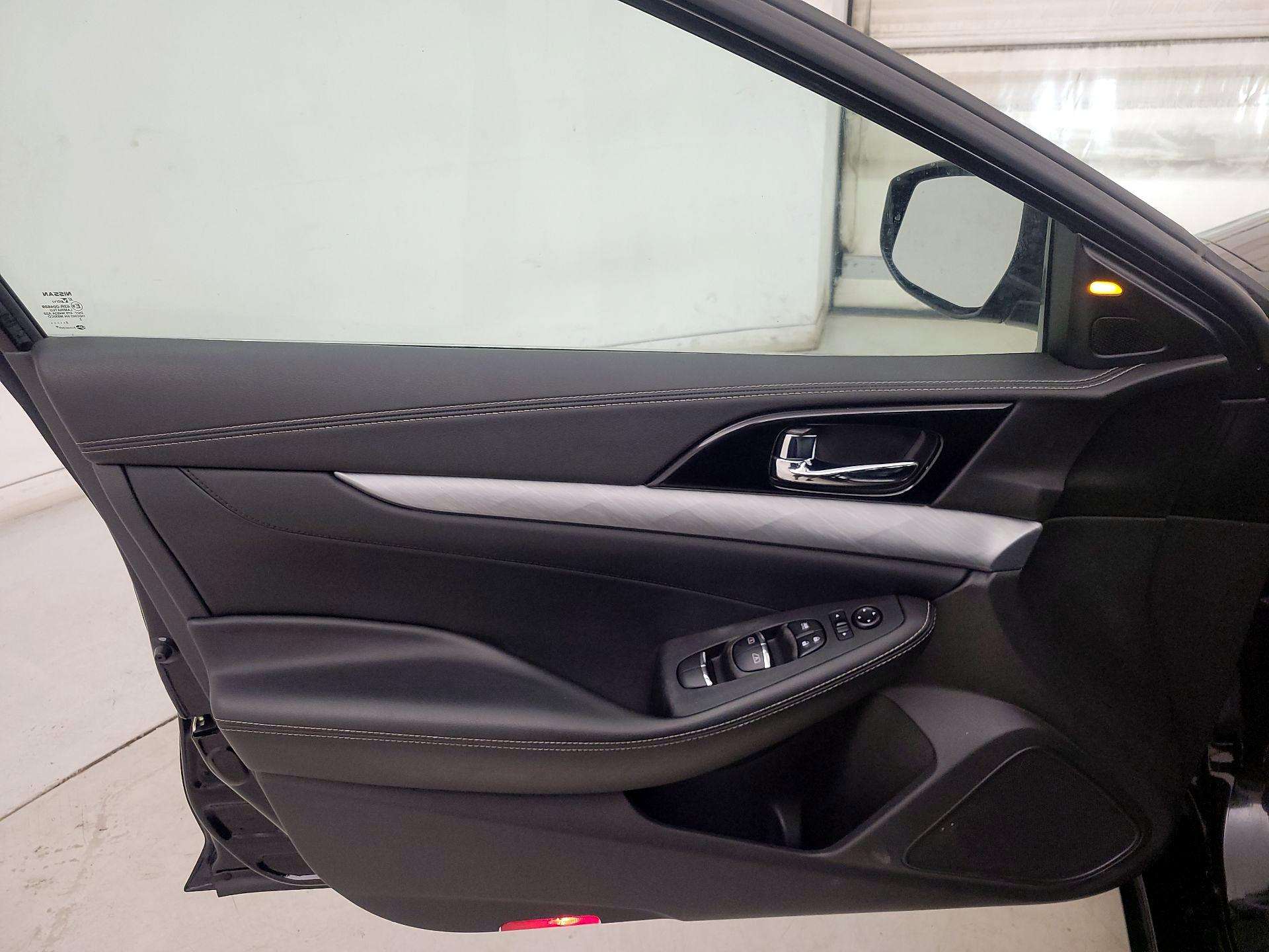 Thumbnail: 2016 Nissan Maxima - 12