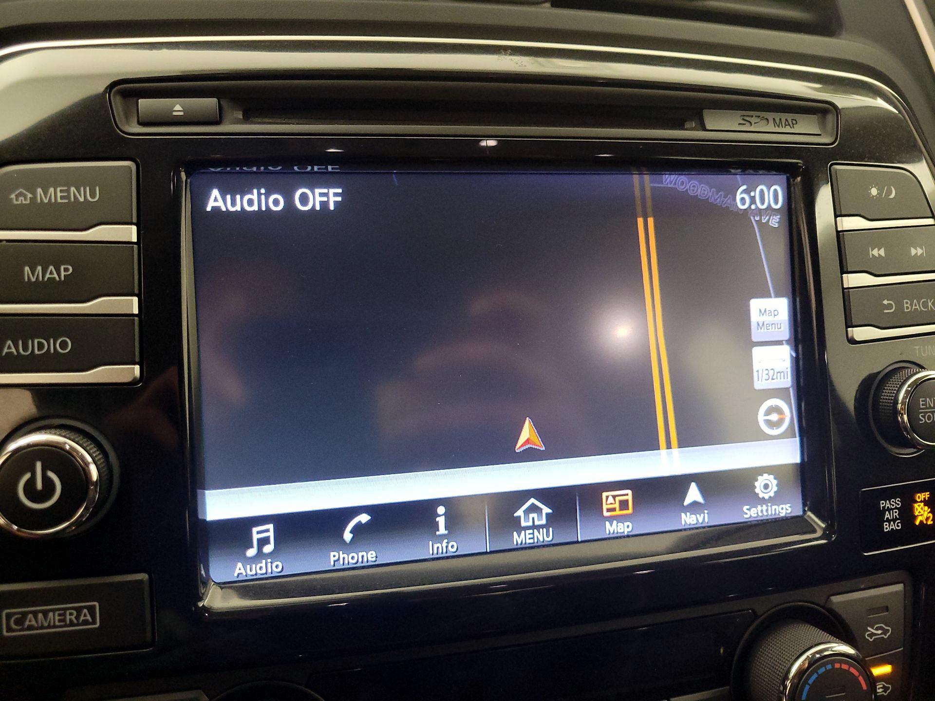 Thumbnail: 2016 Nissan Maxima - 14