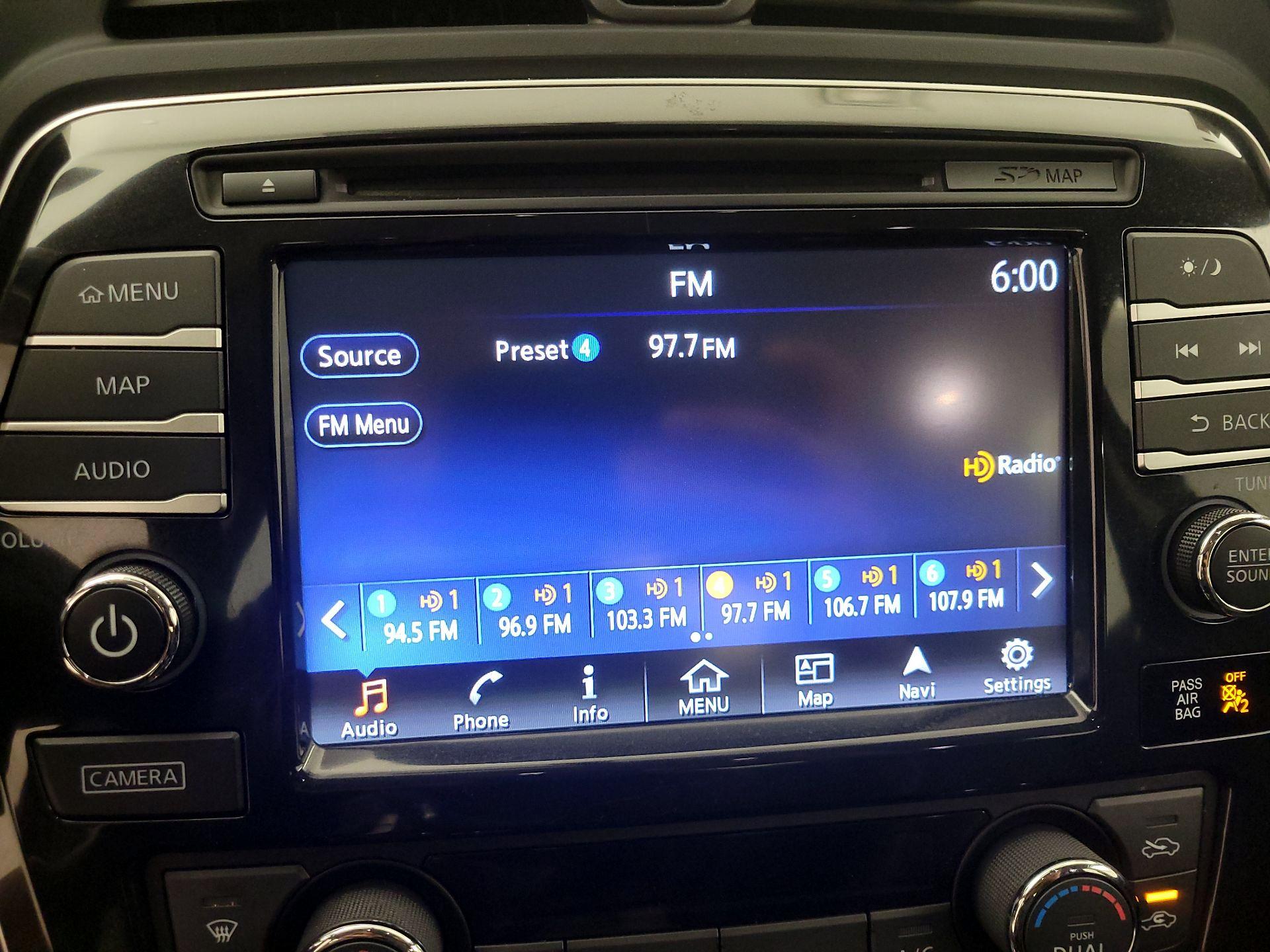 Thumbnail: 2016 Nissan Maxima - 16