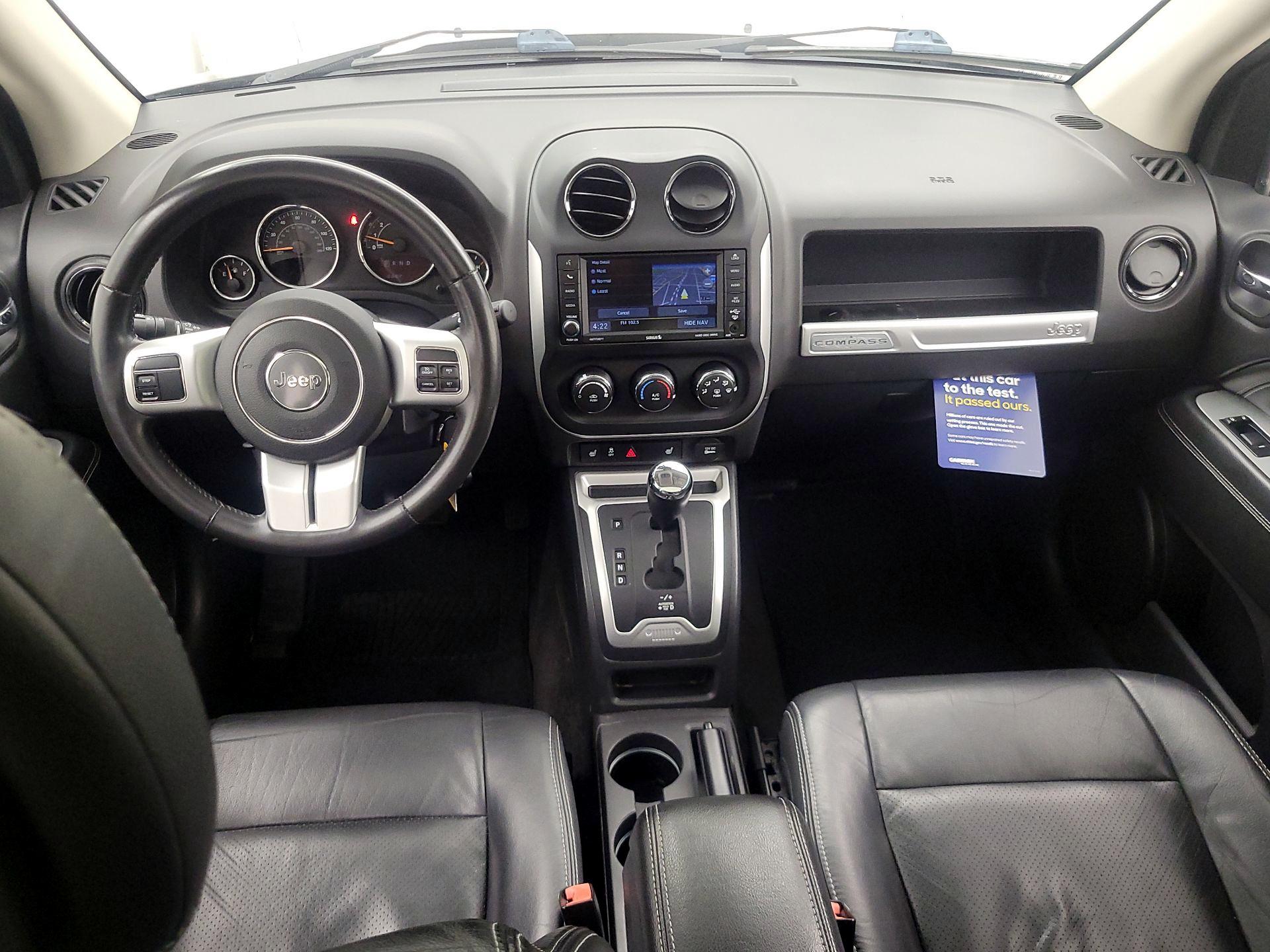 Thumbnail: 2015 Jeep Compass - 9
