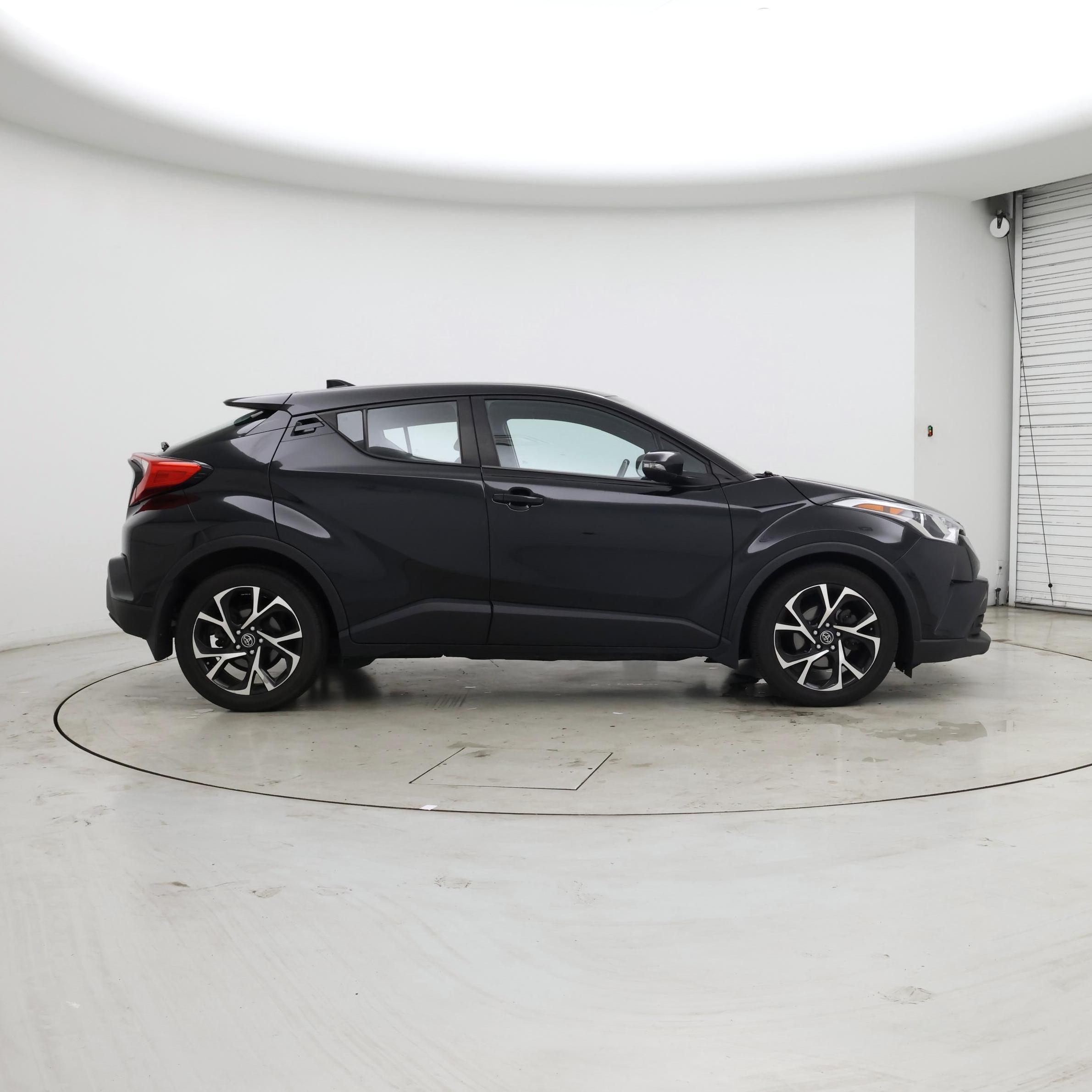 Thumbnail: 2018 Toyota C-HR - 7