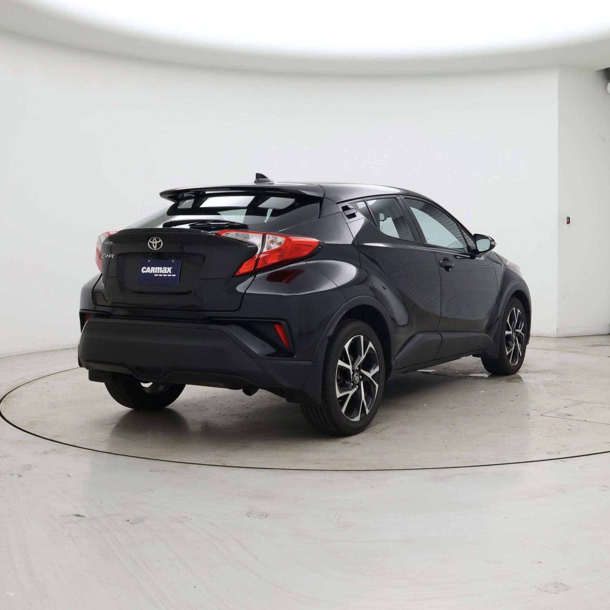 Thumbnail: 2018 Toyota C-HR - 8