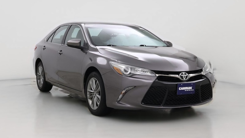 2016 Toyota Camry SE Hero Image