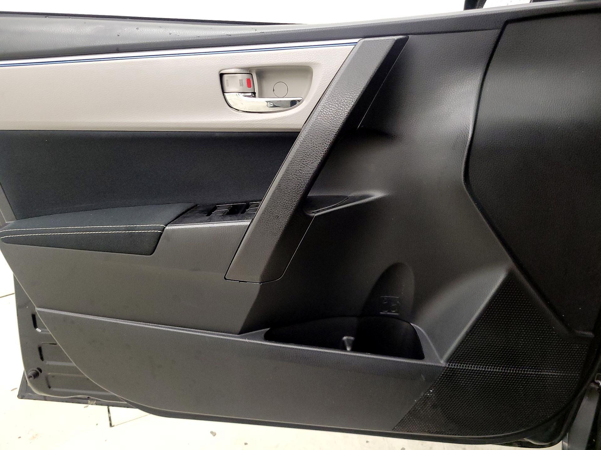 Thumbnail: 2014 Toyota Corolla - 12