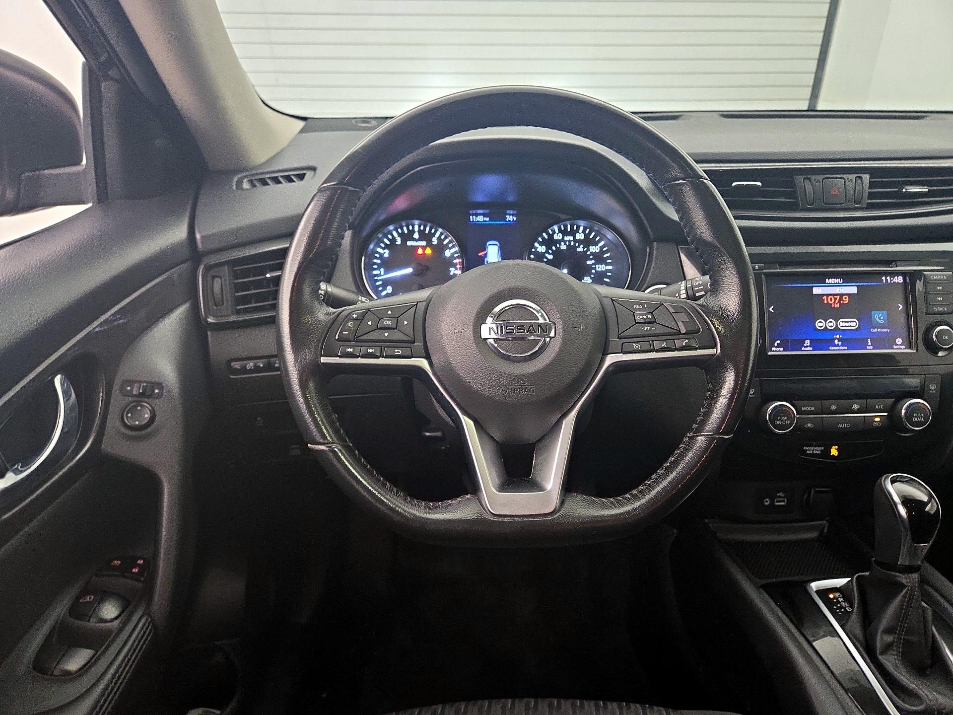 Thumbnail: 2018 Nissan Rogue - 10