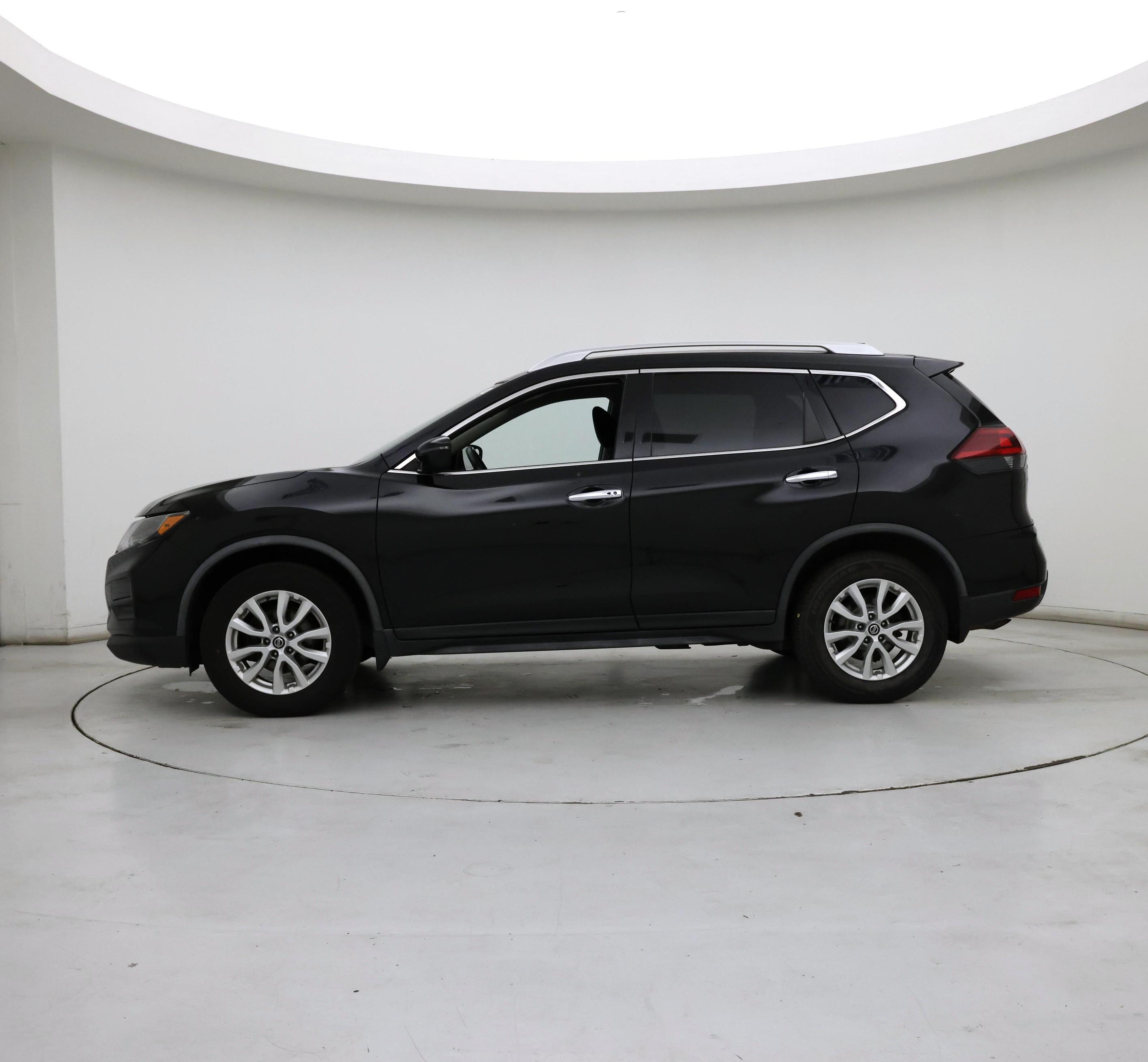 Thumbnail: 2018 Nissan Rogue - 3