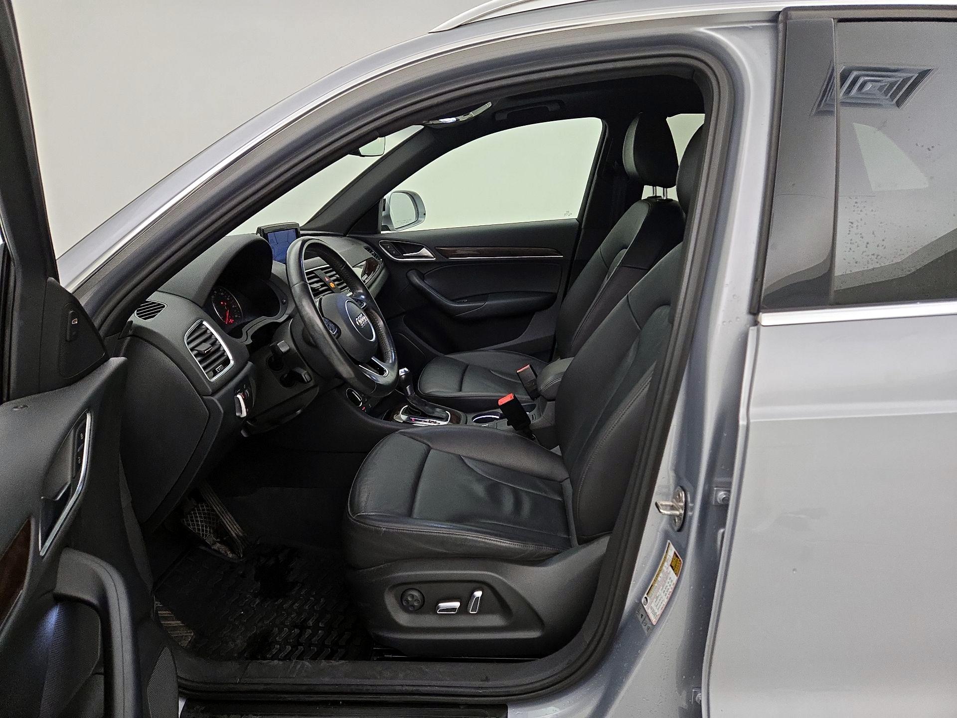Thumbnail: 2016 Audi Q3 - 11