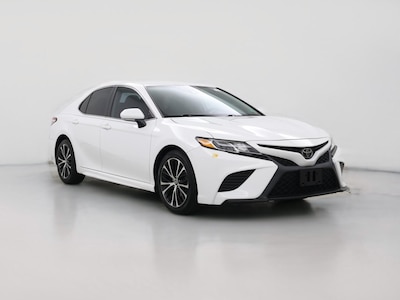 White 2020 Toyota Camry SE