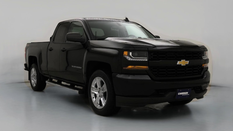 2017 Chevrolet Silverado 1500 Custom Hero Image