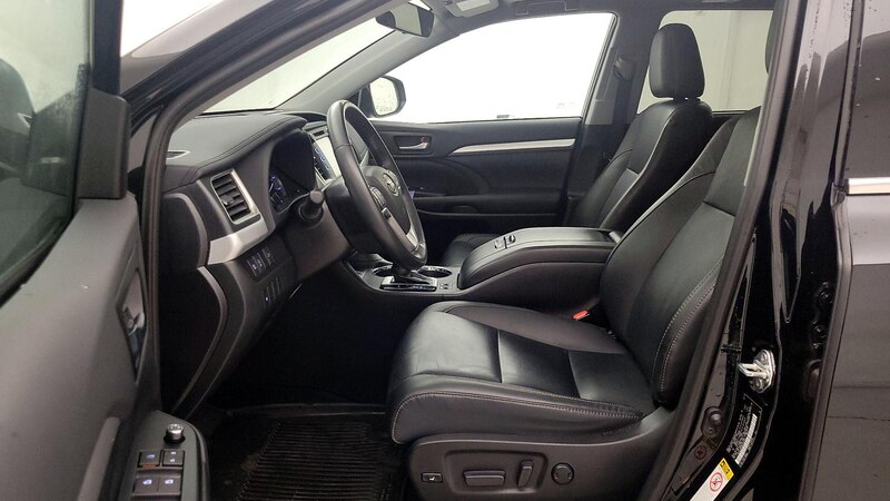 2019 Toyota Highlander XLE 11