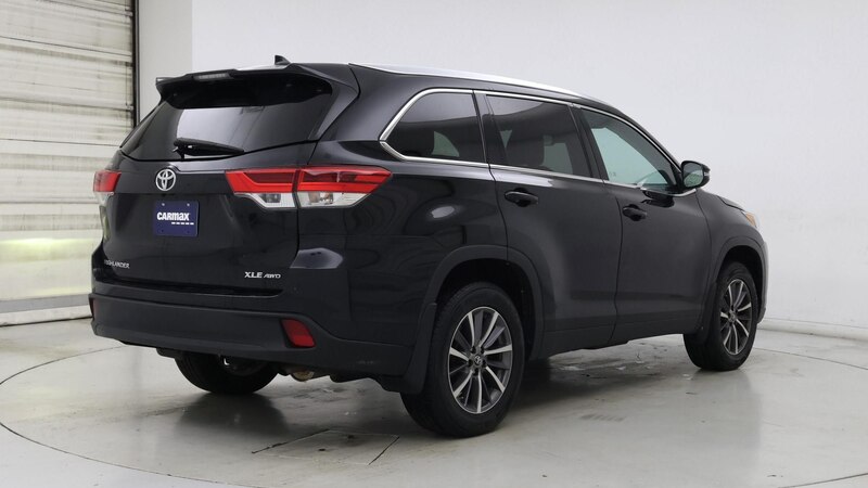 2019 Toyota Highlander XLE 8
