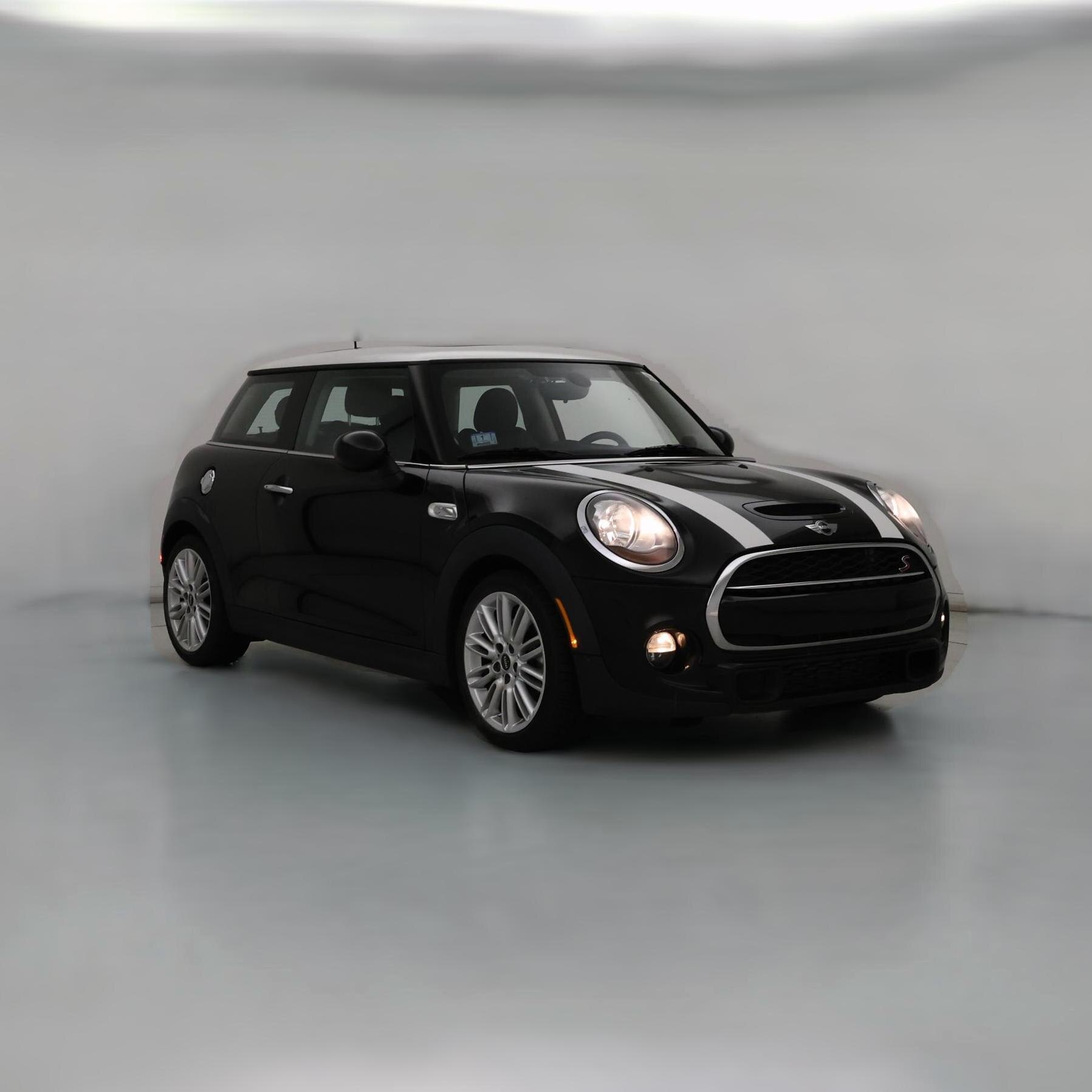 Thumbnail: 2016 MINI Cooper Hardtop - 1
