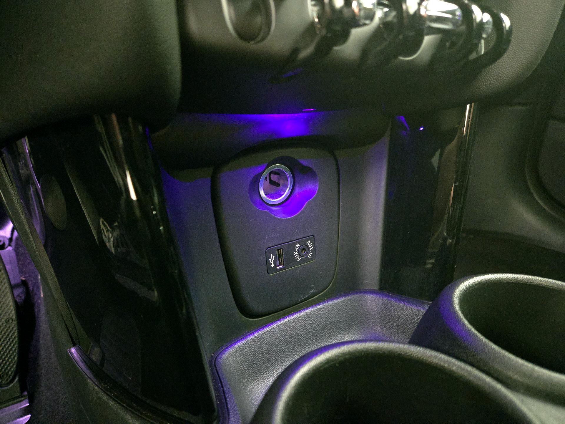 Thumbnail: 2016 MINI Cooper Hardtop - 17