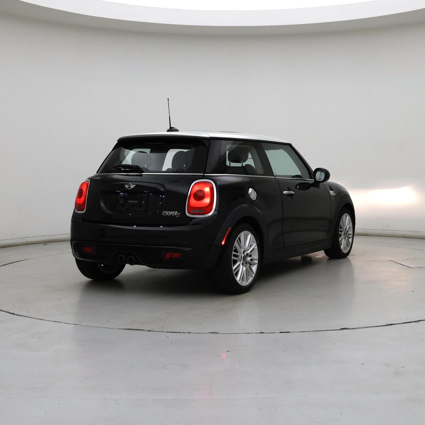 Thumbnail: 2016 MINI Cooper Hardtop - 8
