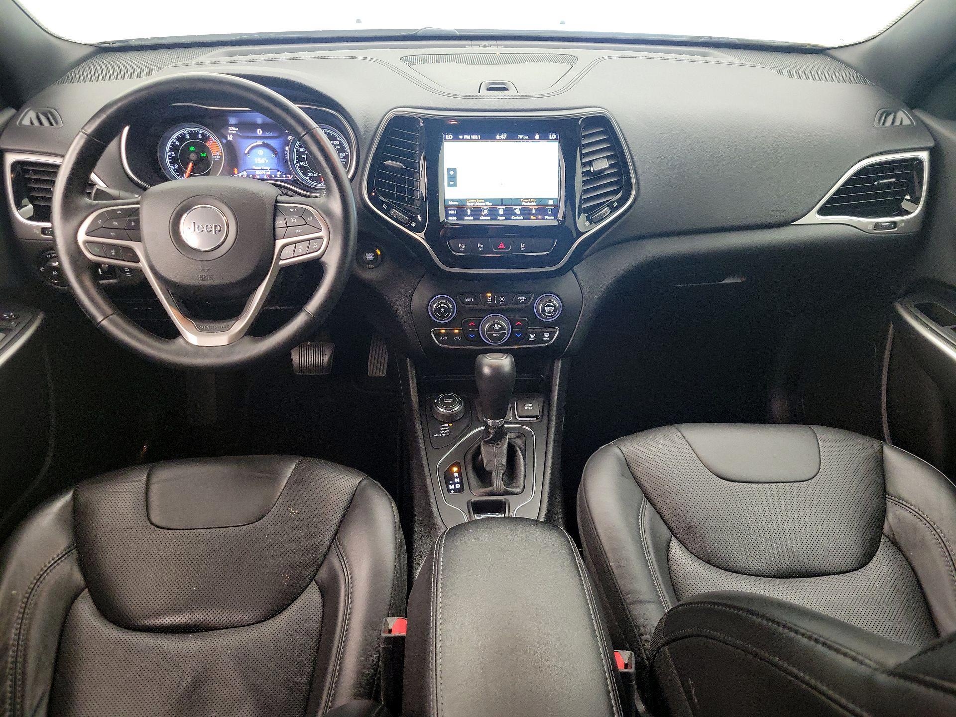 Thumbnail: 2019 Jeep Cherokee - 9