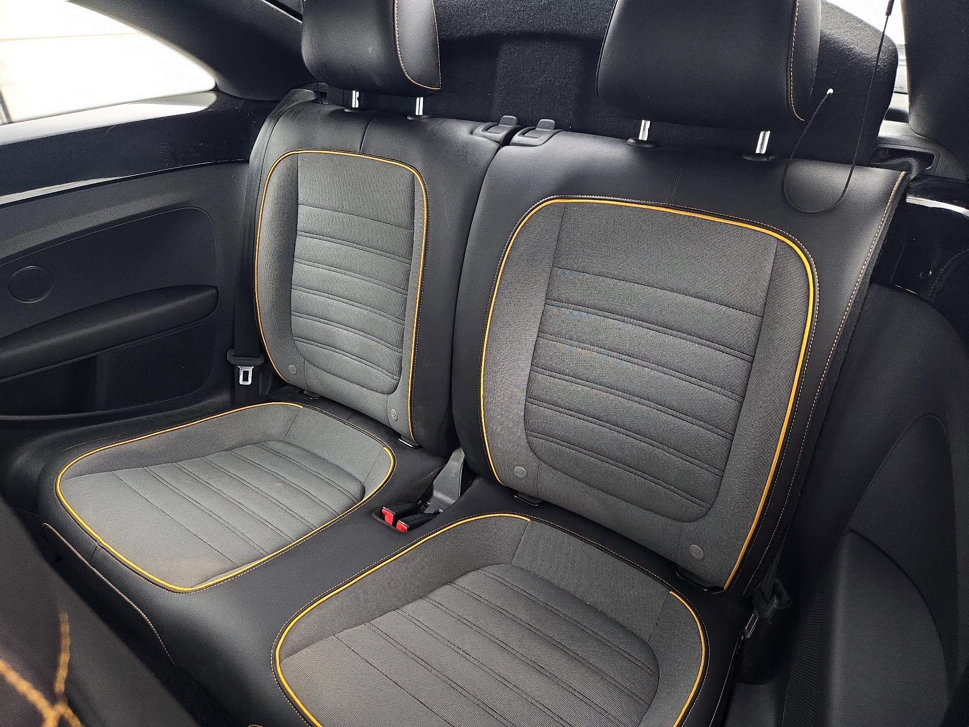 Thumbnail: 2016 Volkswagen Beetle - 19