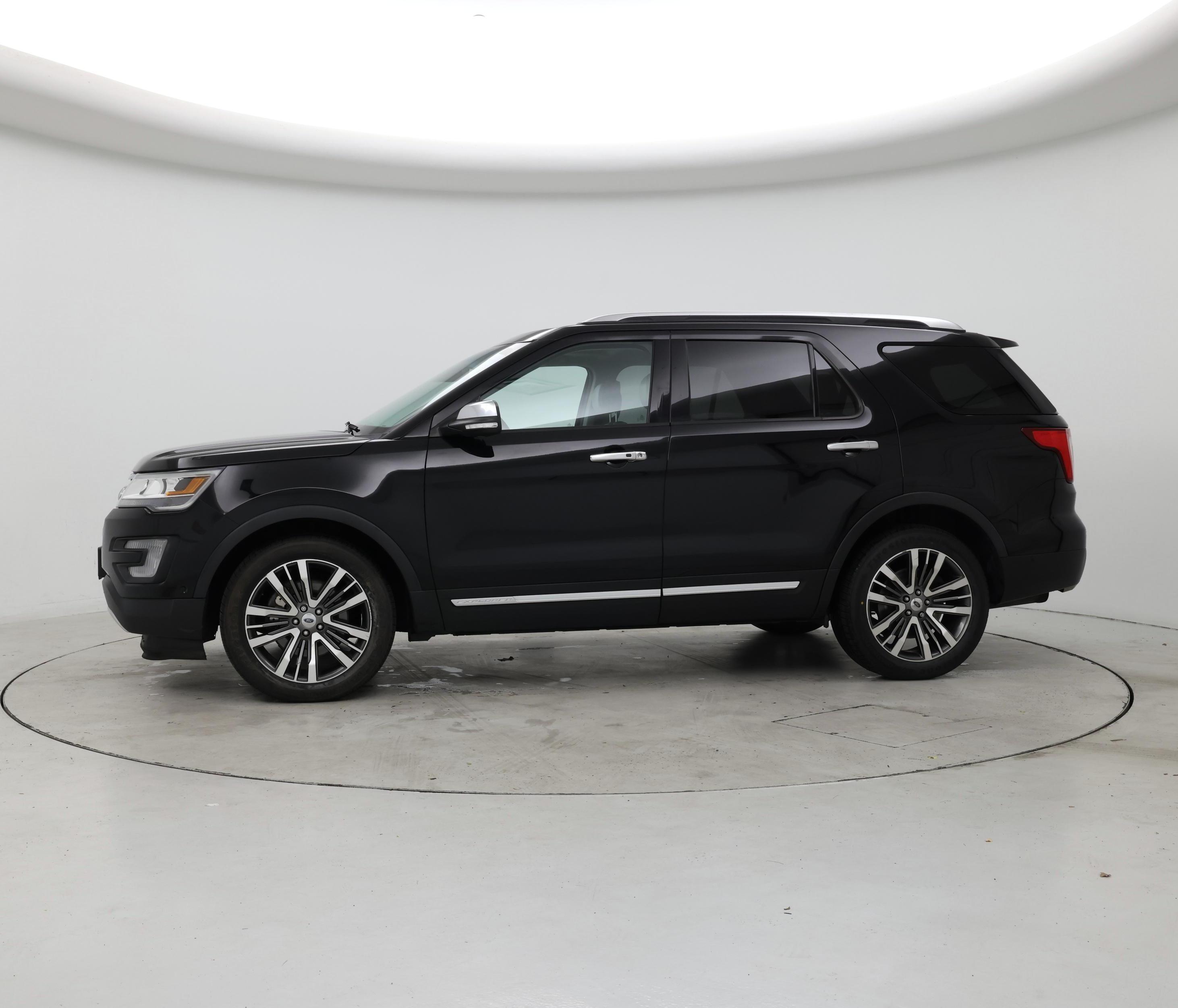 Thumbnail: 2016 Ford Explorer - 3