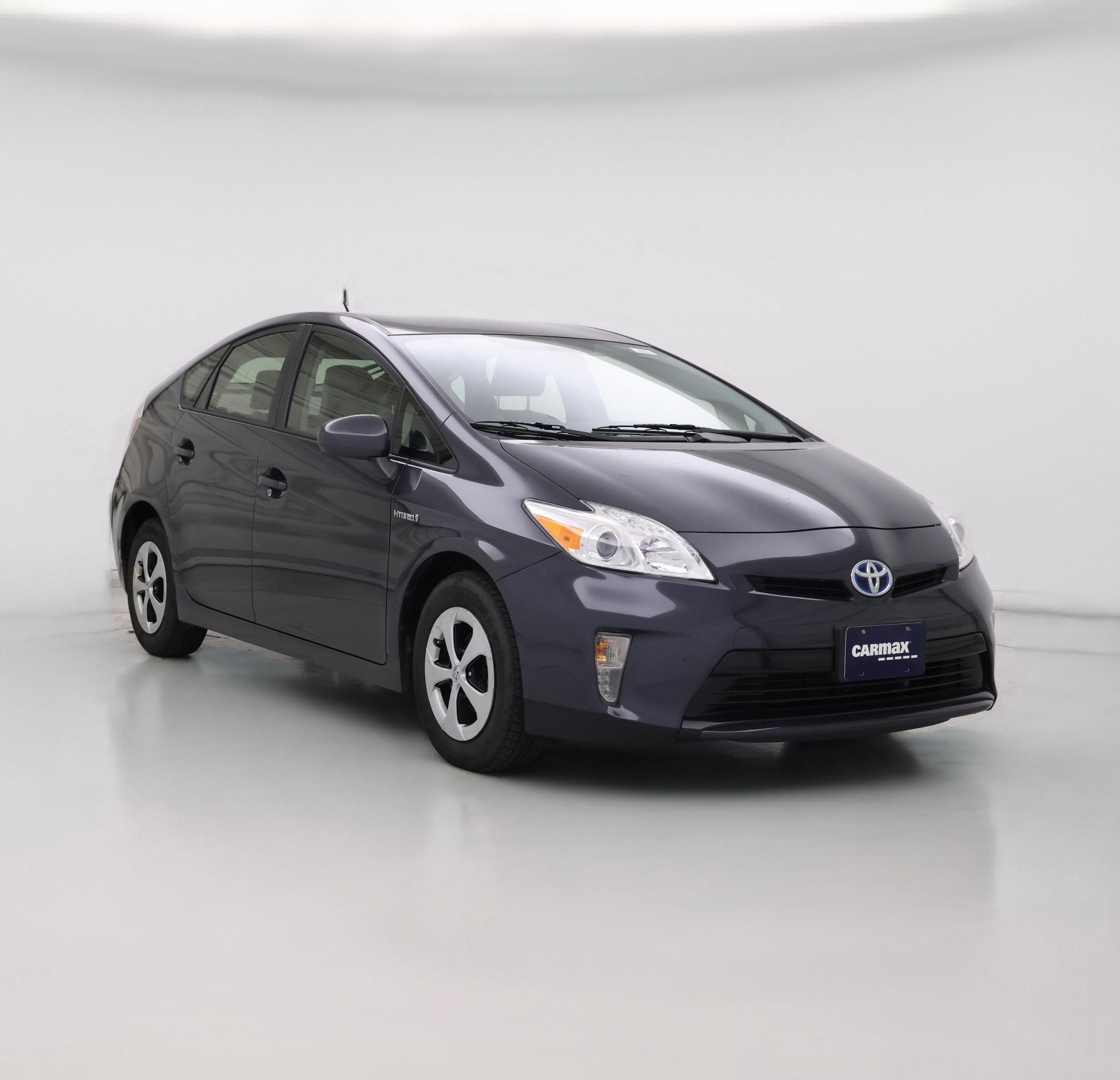 Thumbnail: 2015 Toyota Prius - 1