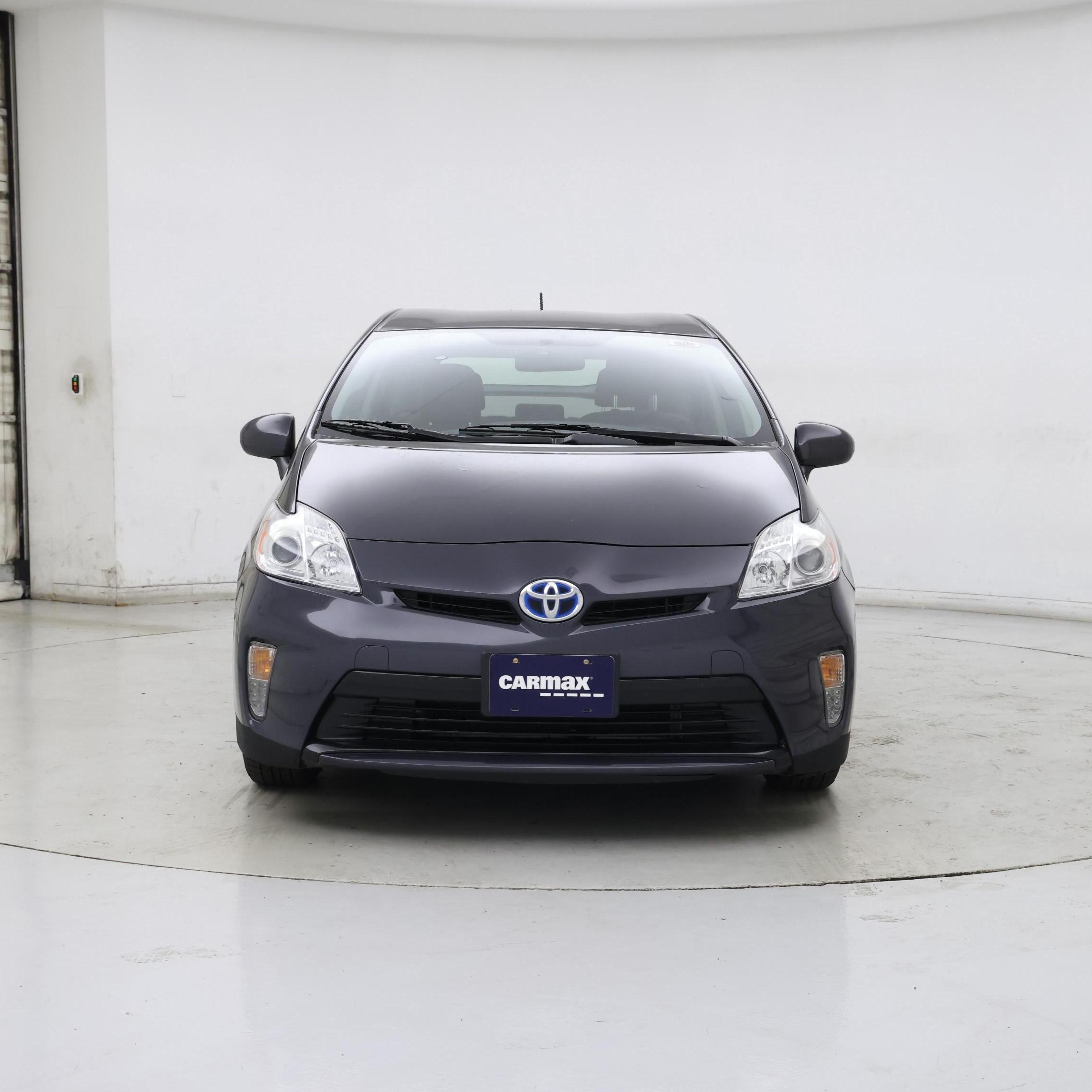 Thumbnail: 2015 Toyota Prius - 5
