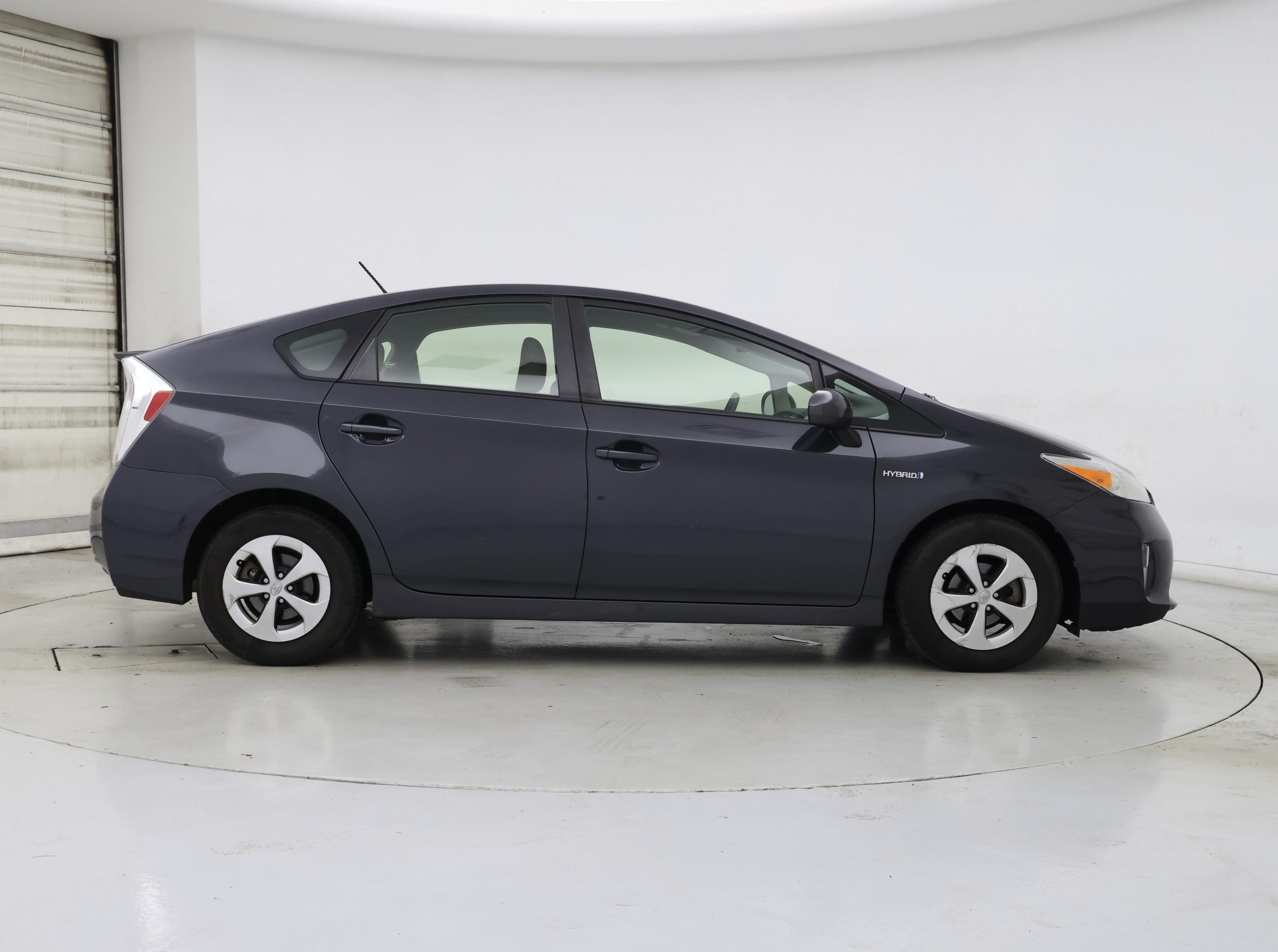 Thumbnail: 2015 Toyota Prius - 7