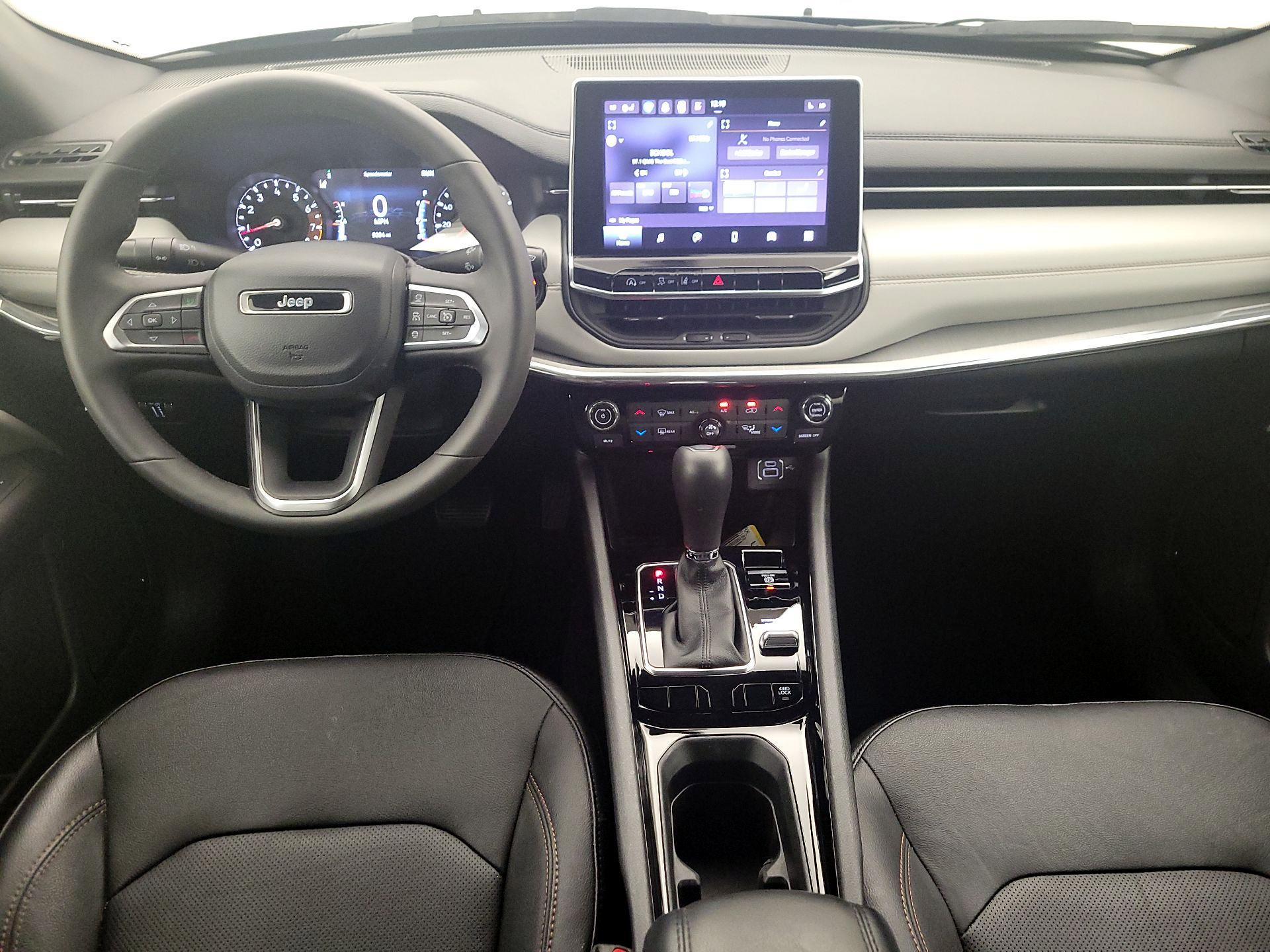 Thumbnail: 2023 Jeep Compass - 9