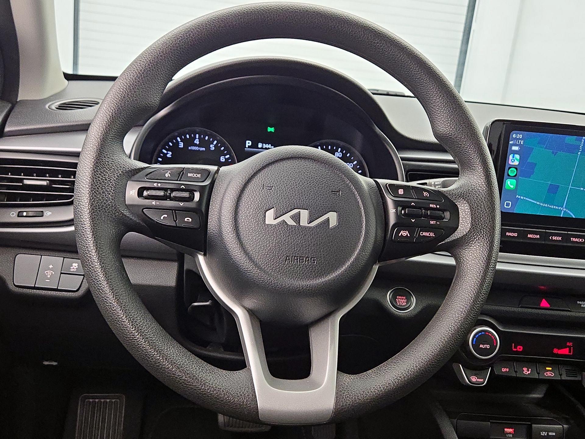 Thumbnail: 2022 Kia Rio - 10