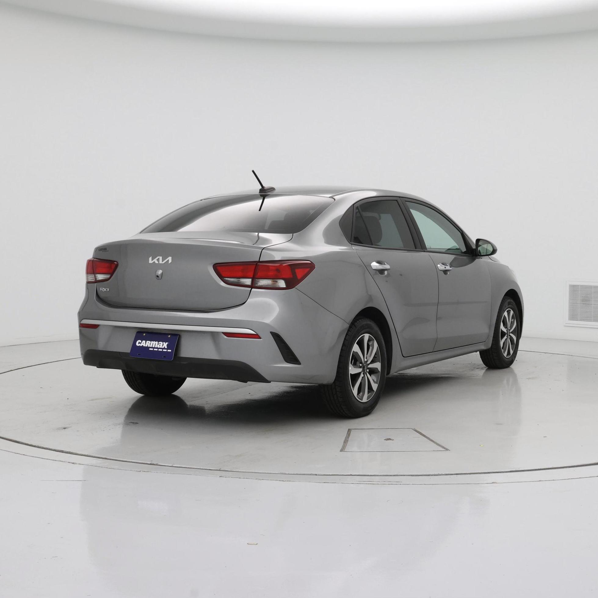 Thumbnail: 2022 Kia Rio - 8