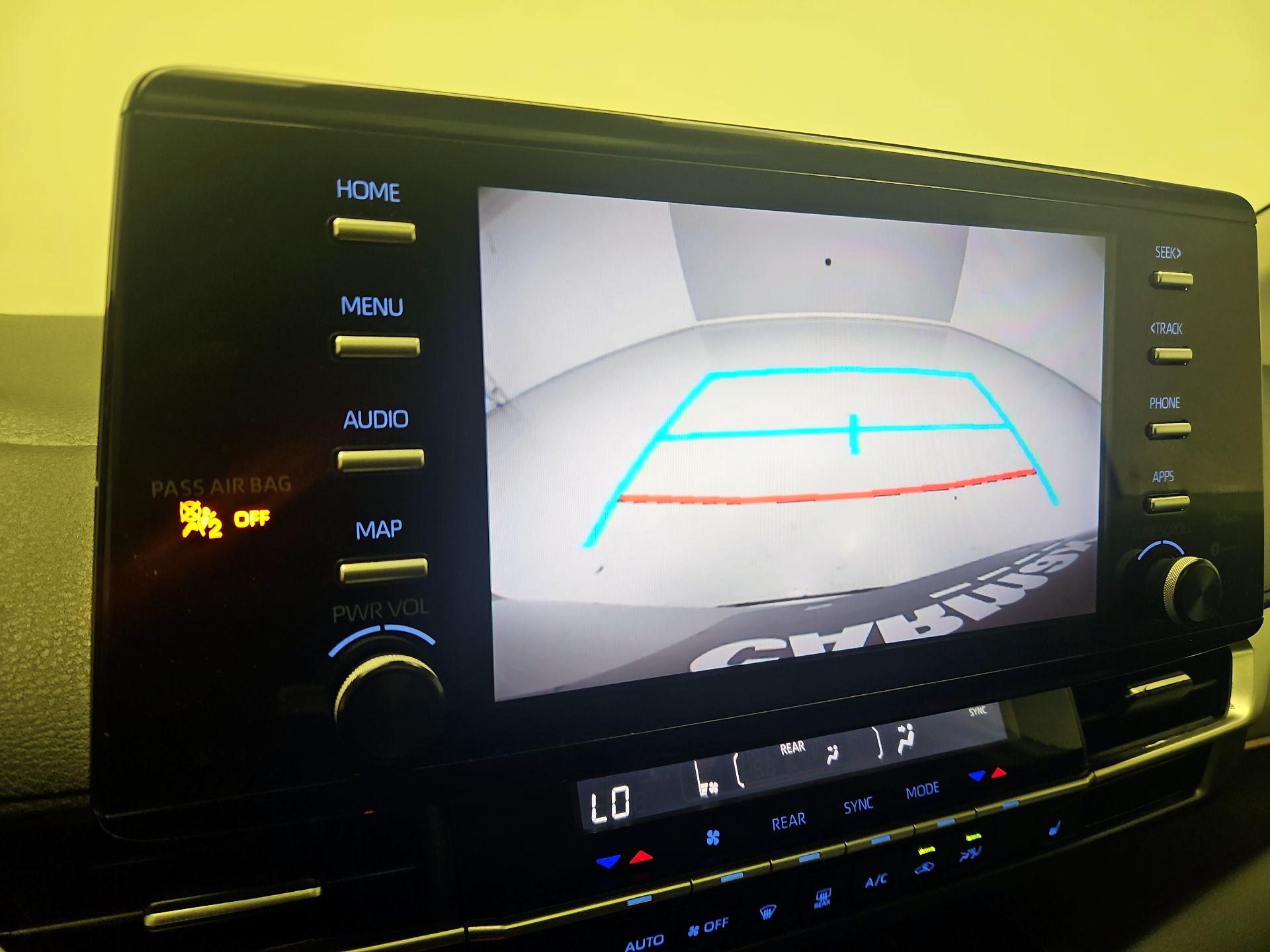 Thumbnail: 2021 Toyota Sienna - 14