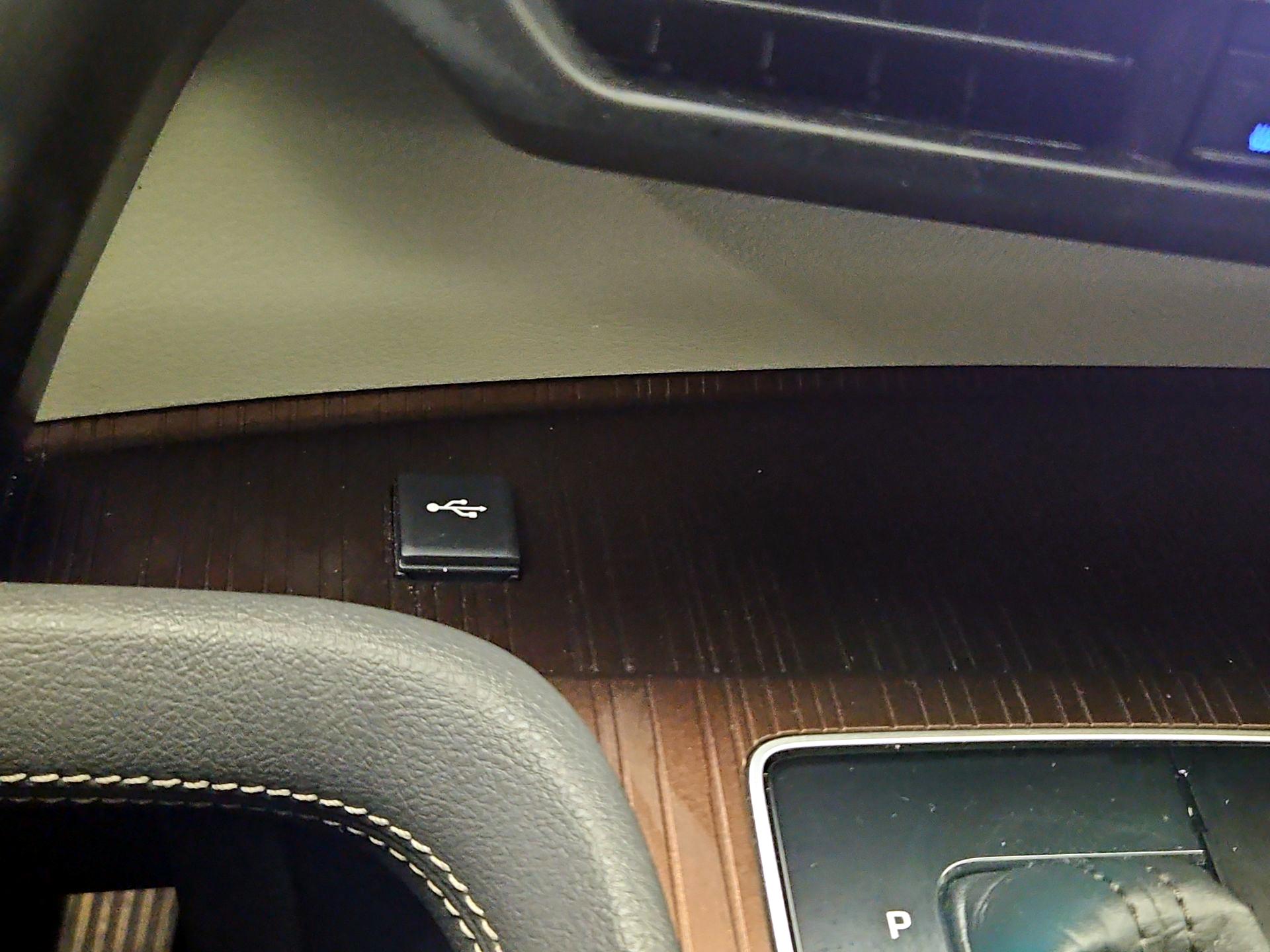 Thumbnail: 2021 Toyota Sienna - 18